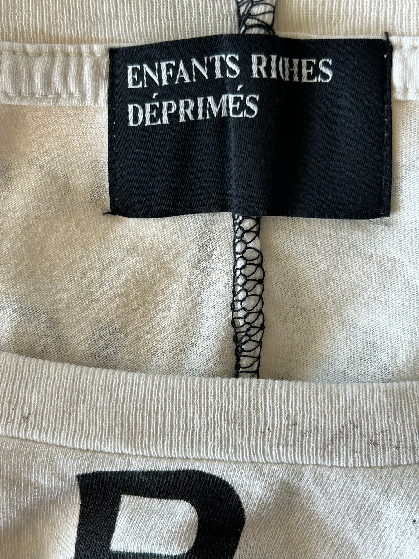 Enfants Riches Deprimes White & Black Katholisches Toothbrush T-Shirt