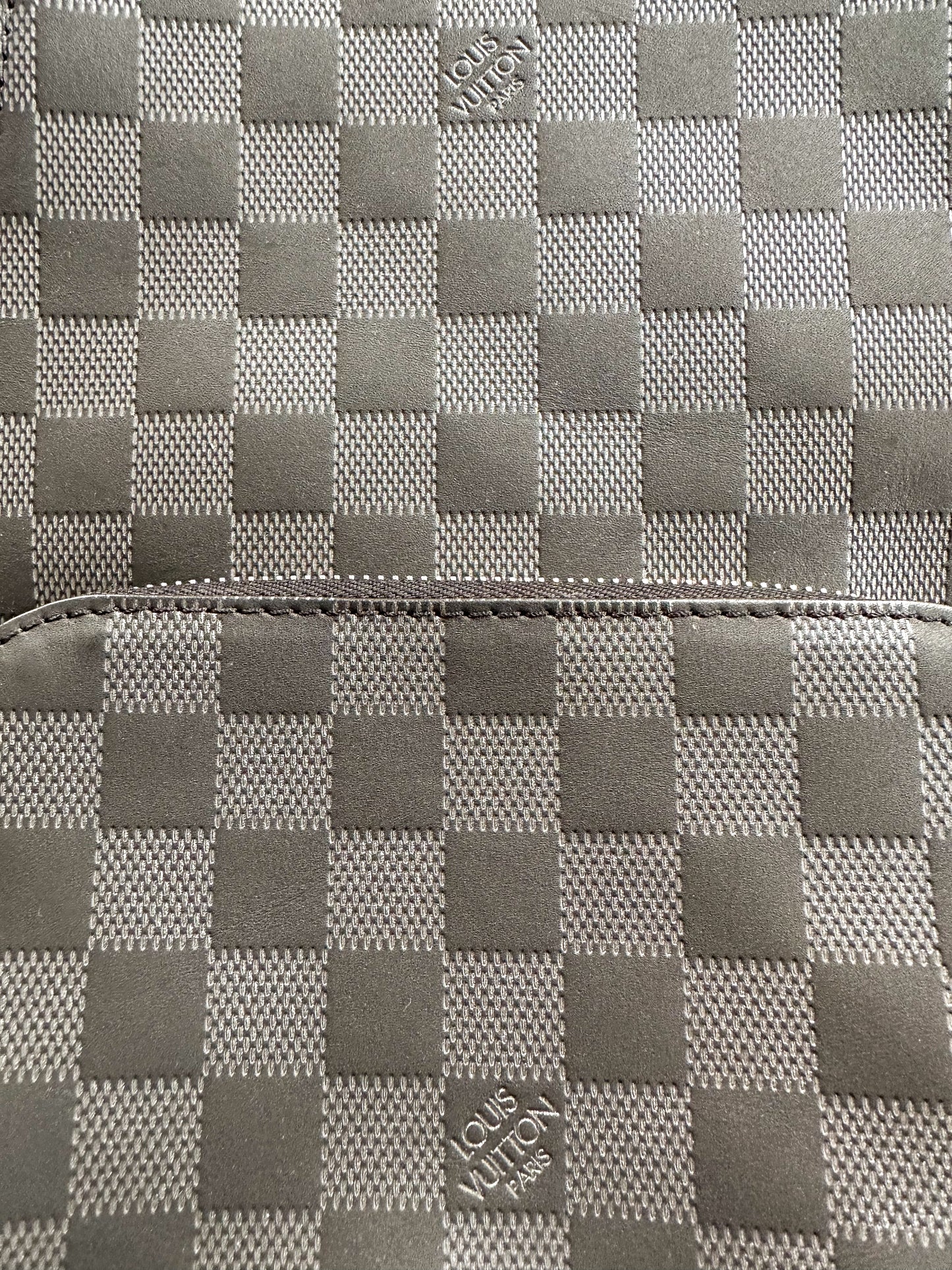 Louis Vuitton Damier Graphite Infini Avenue Sling