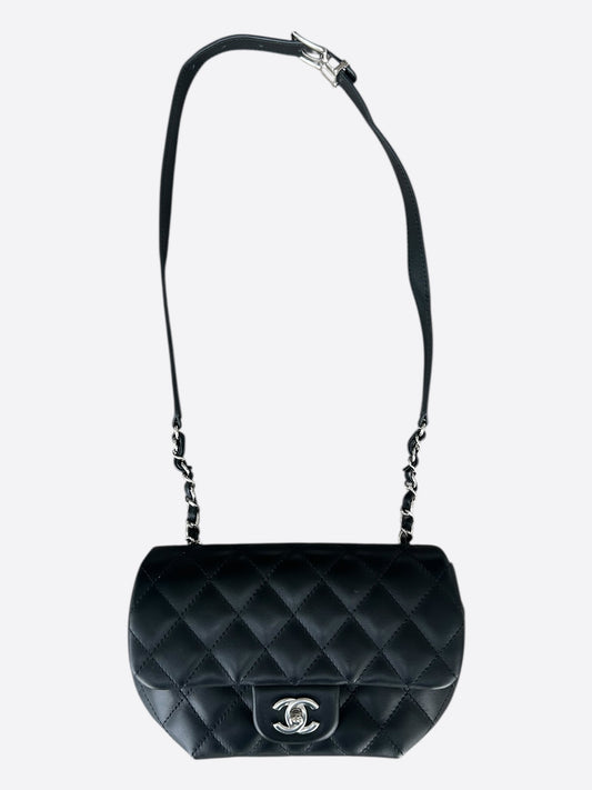 Chanel Black Lambskin Quilted Medium Uniform Flap Bag
