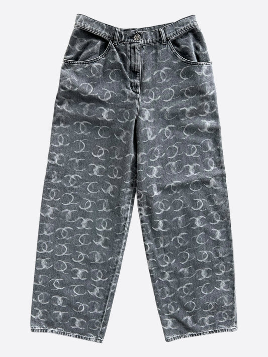 Chanel Faded Black & White 23B CC Logo Sequin Women's Denim Jeans