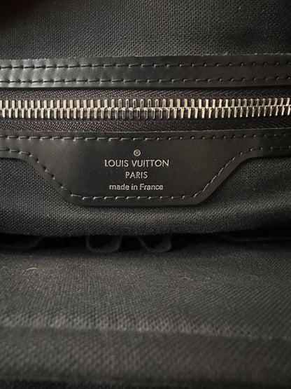 Louis Vuitton Damier Graphite District Messenger