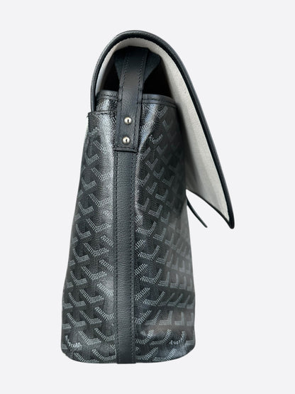 Goyard Jet Black Capetien MM Messenger Bag