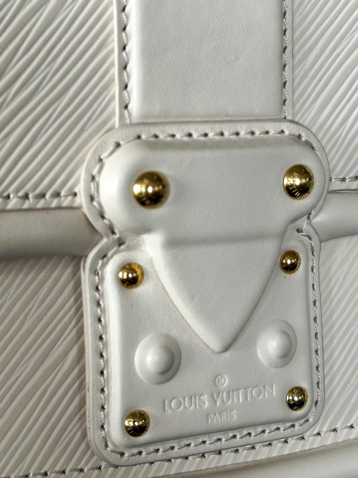 Louis Vuitton Beige Sac Hide & Seek