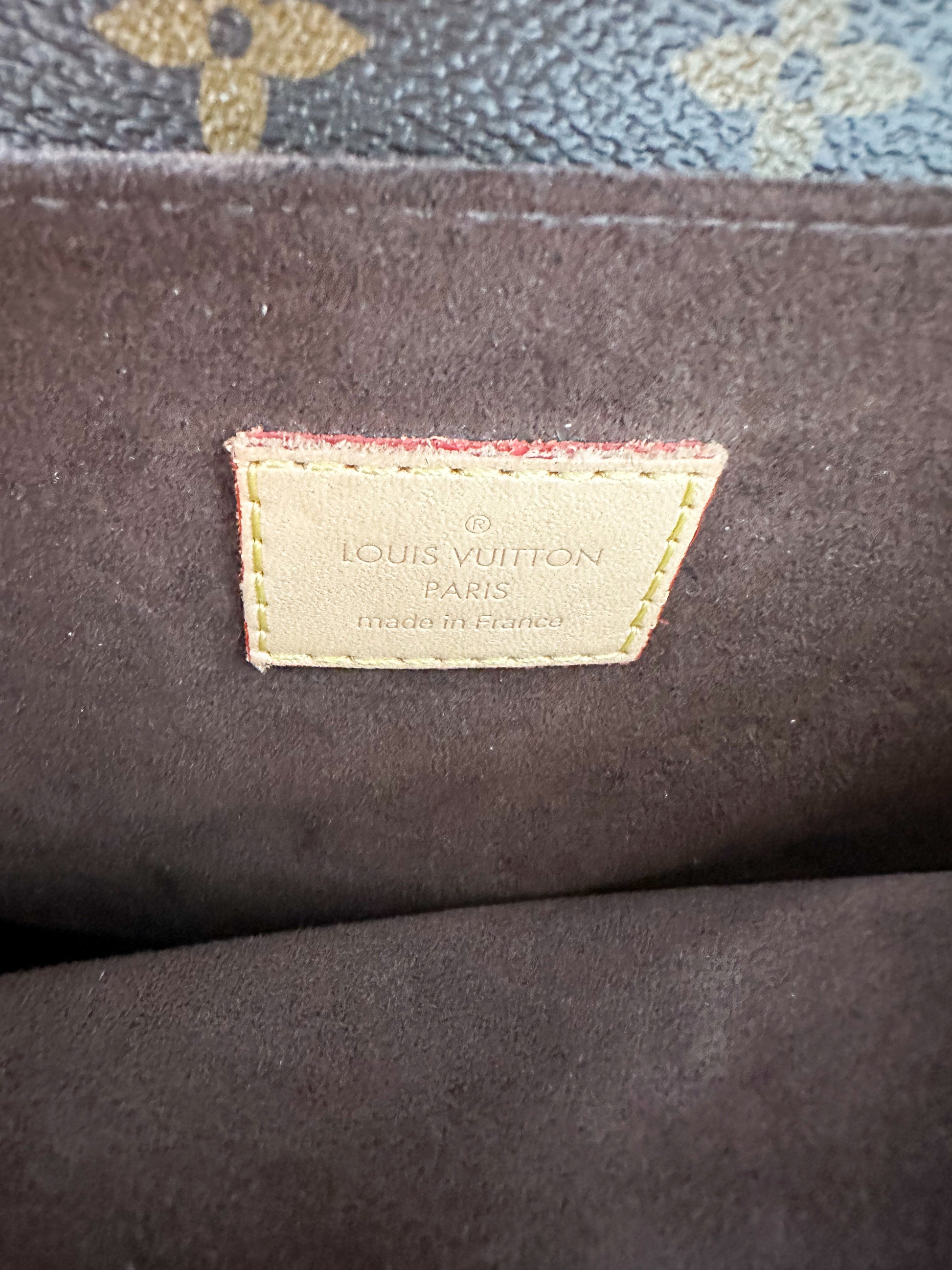 Louis Vuitton World Tour Brown Monogram Pochette Metis – Savonches