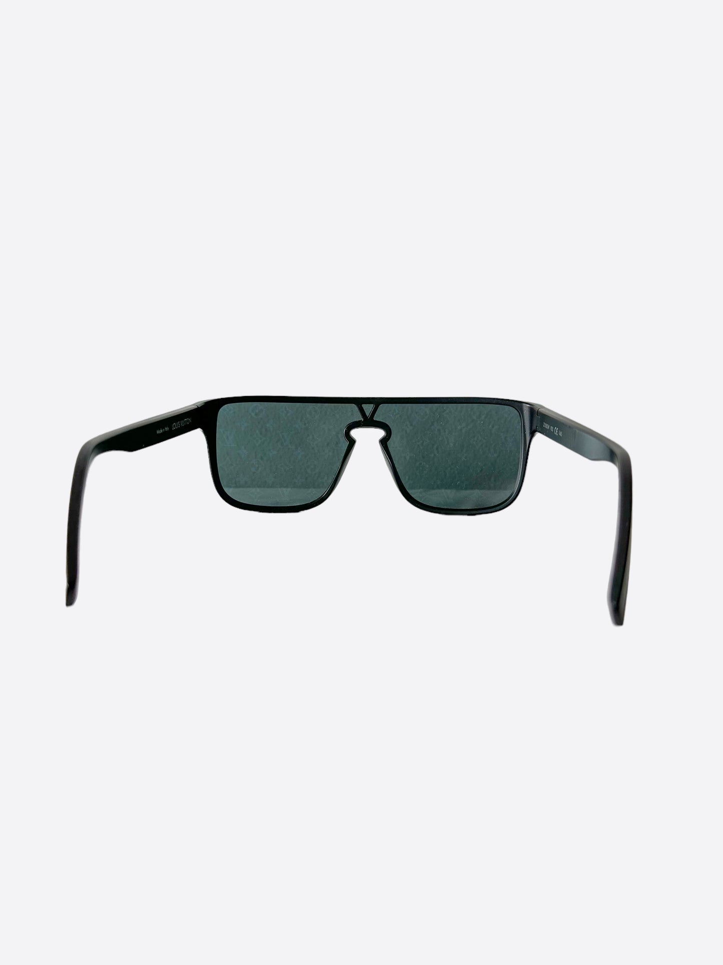 Louis Vuitton Black Waimea Monogram Sunglasses – Savonches