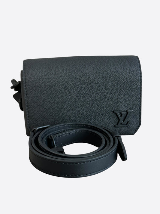 Louis Vuitton Black Aerogram Fastline Wearable Wallet