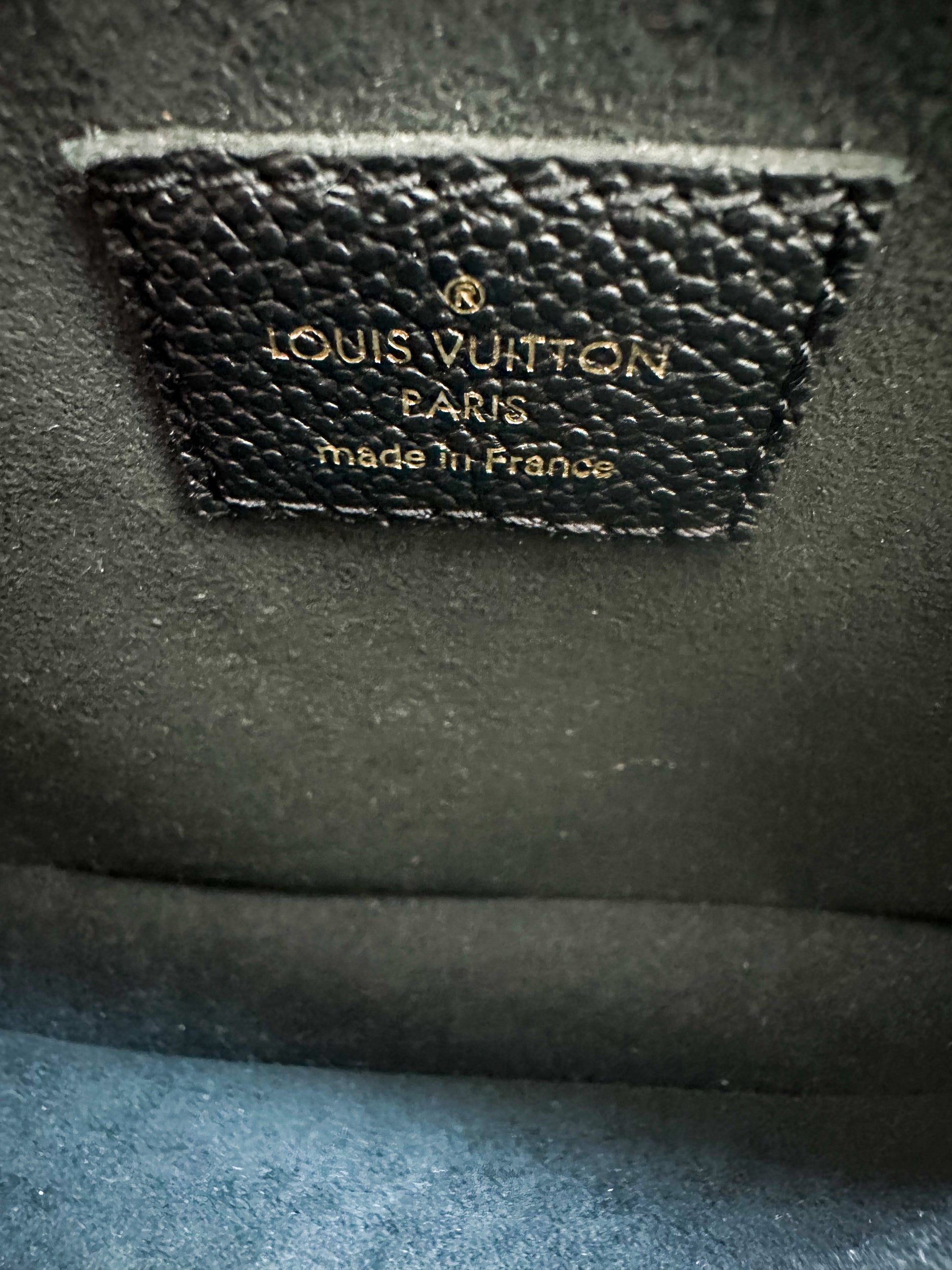 Louis Vuitton Black Monogram Empreinte Pochette Metis – Savonches