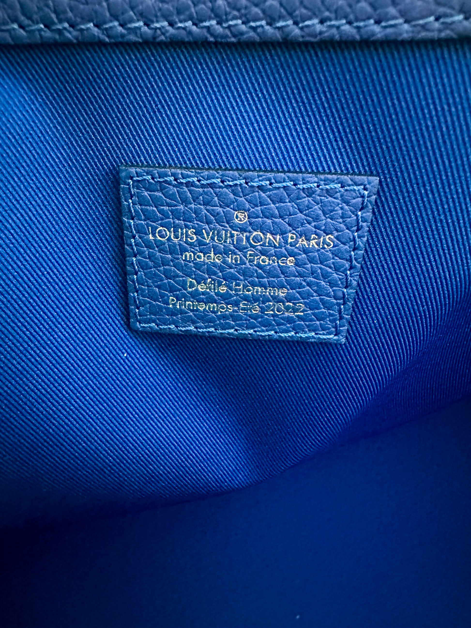 LOUIS VUITTON Taurillon Illusion Keepall Tote Bleu Vert 1291113