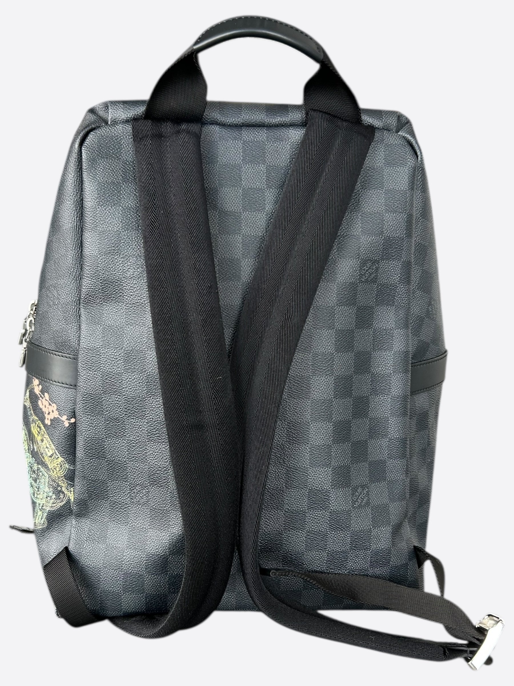 grey black louis vuitton checker backpack Michael Graphite Damier Graphite Top zipper closure LOUIS VUITTON Michael Damier Graphite