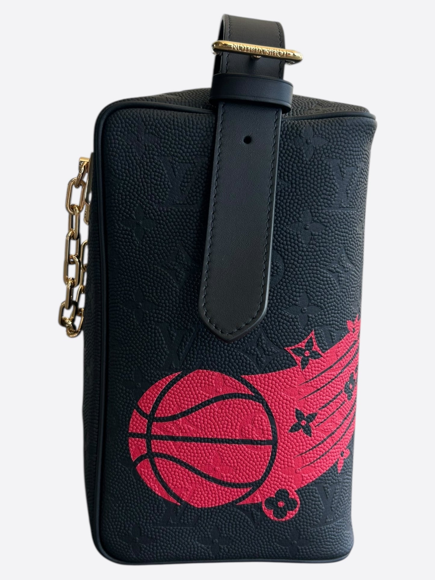Louis Vuitton NBA Black Taurillon Monogram Dopp Kit