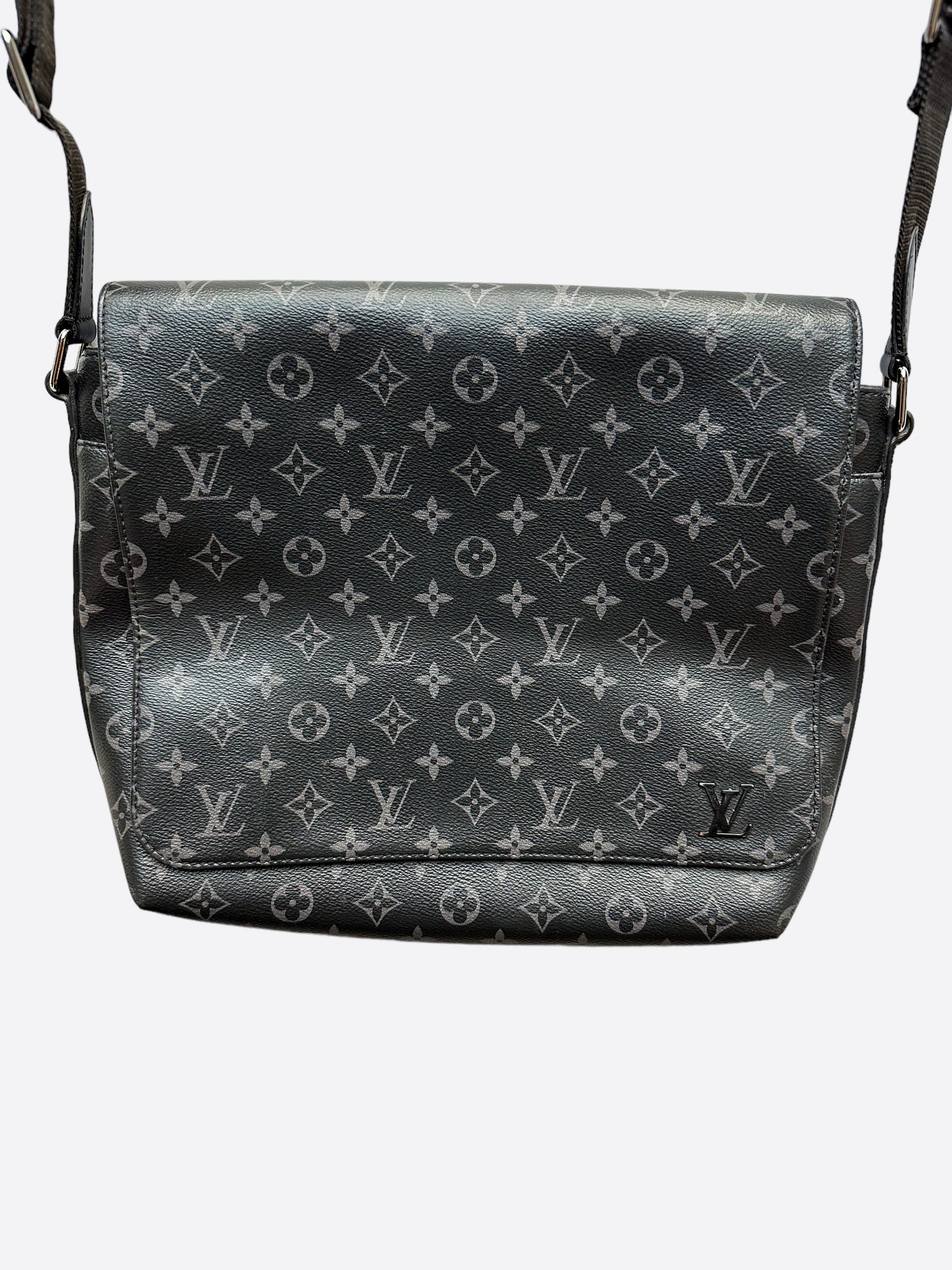 Louis Vuitton Monogram Eclipse District Messenger – Savonches