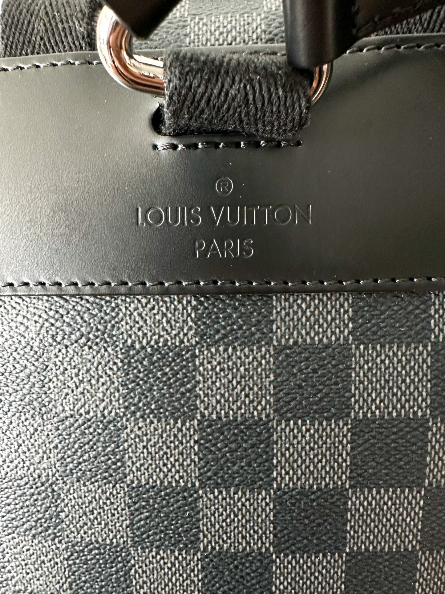 Louis Vuitton Damier Graphite Giant Christopher (SHG-37669) – LuxeDH