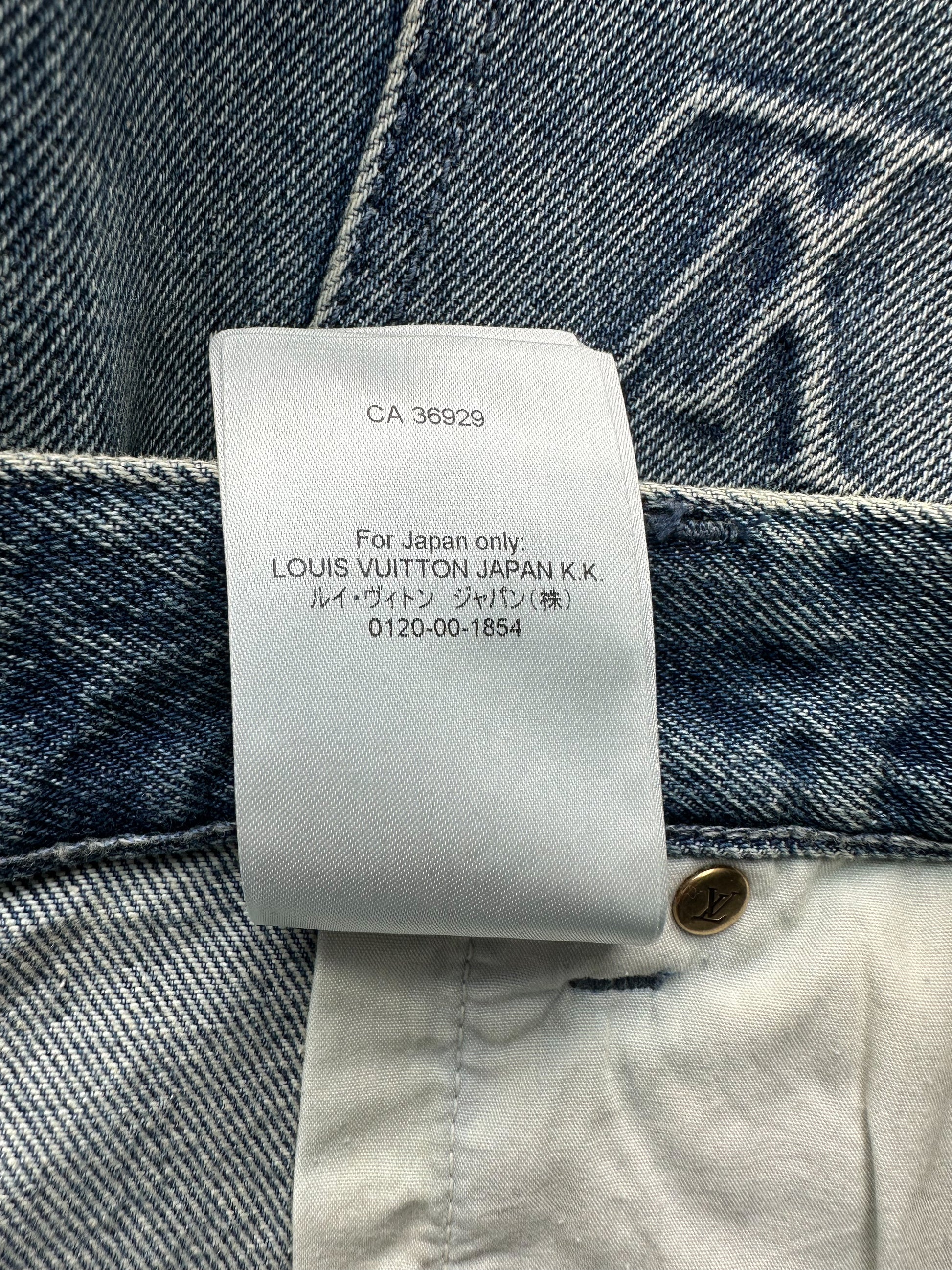 Louis Vuitton Blue Monogram Bandana Shorts – Savonches