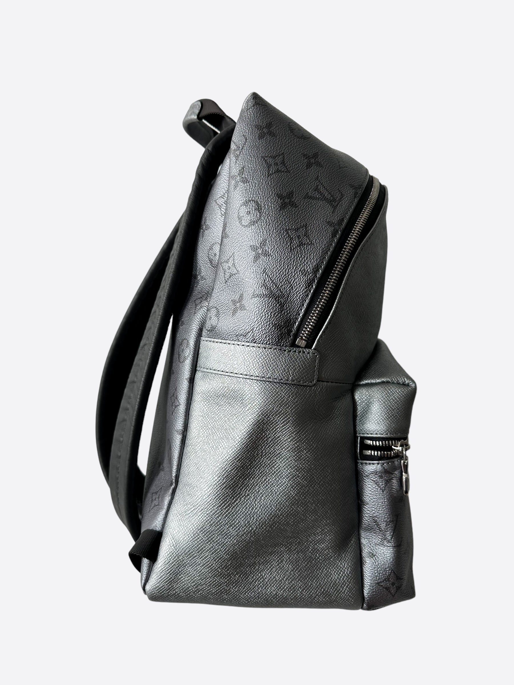 vuitton discovery backpack silver