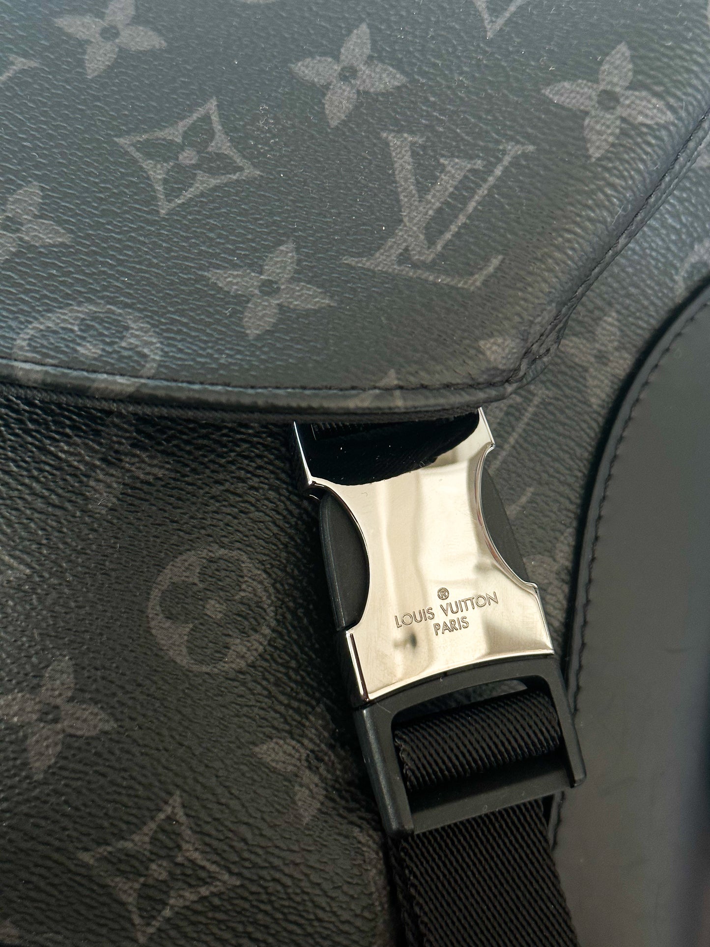 Louis Vuitton Monogram Eclipse Voyage Messenger MM