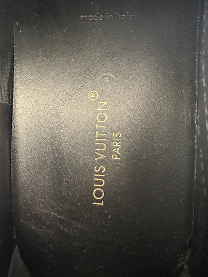 Louis Vuitton Black Embossed Monogram Hockenheim Moccasin’s