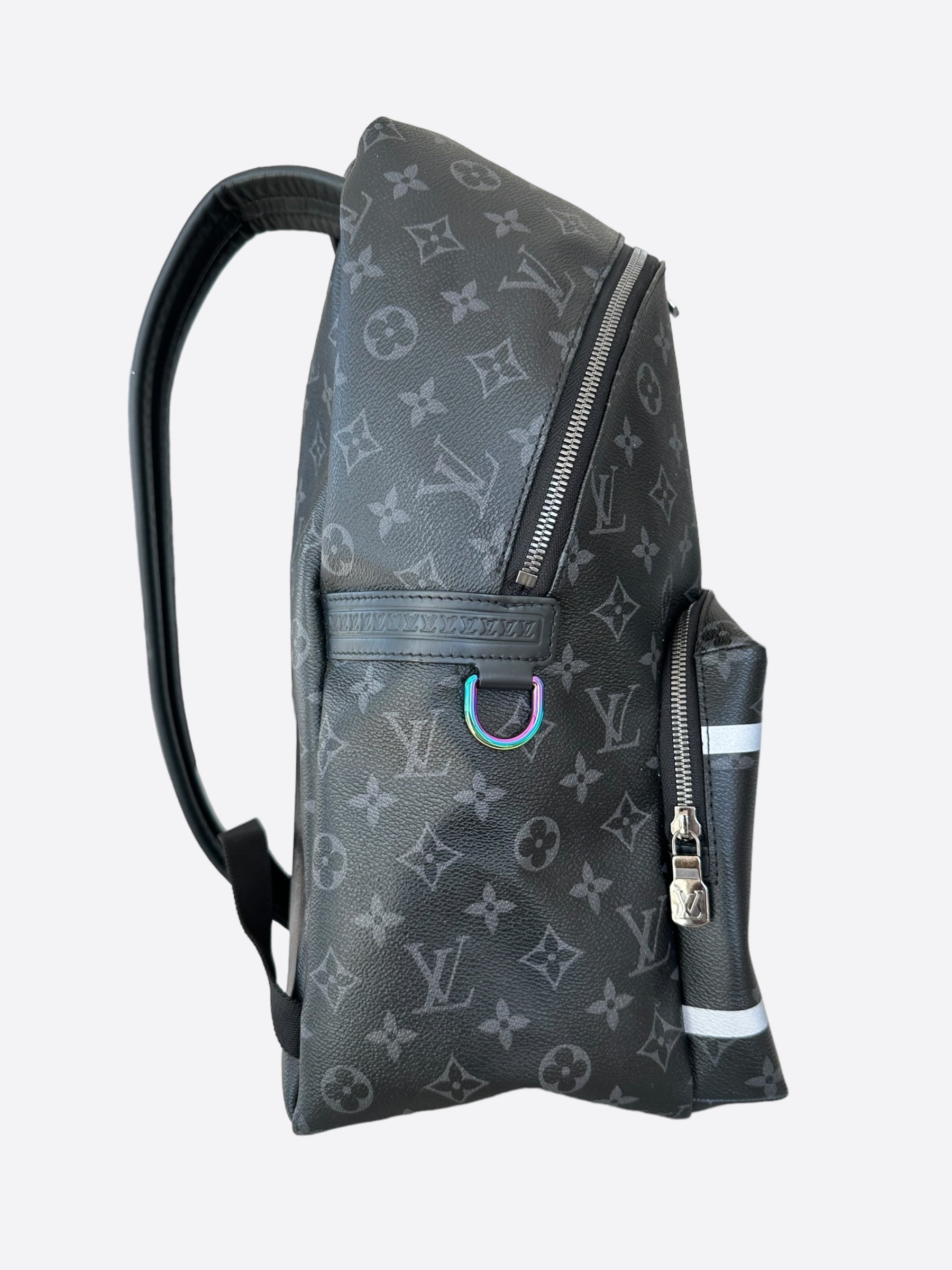 Louis Vuitton Fragment Monogram Eclipse Reflective Apollo Backpack – Savonches Louis Vuitton Fragment Monogram Eclipse Reflective Apollo Backpack – Savonches