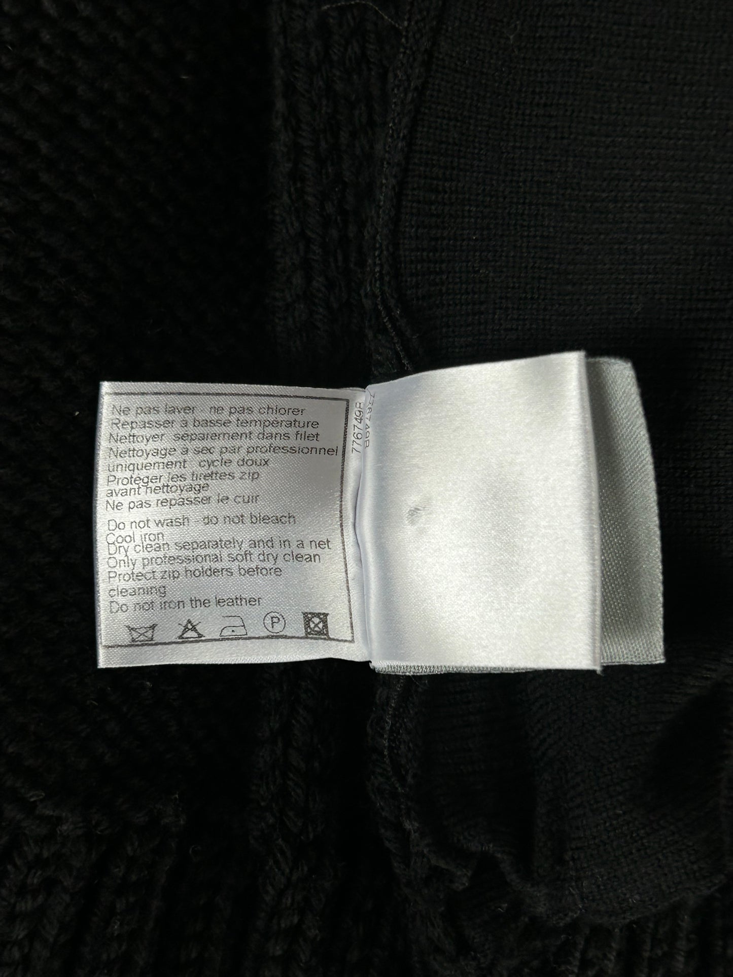 Chanel Black & White CC Logo Women's Zip Up Knít Cardigan