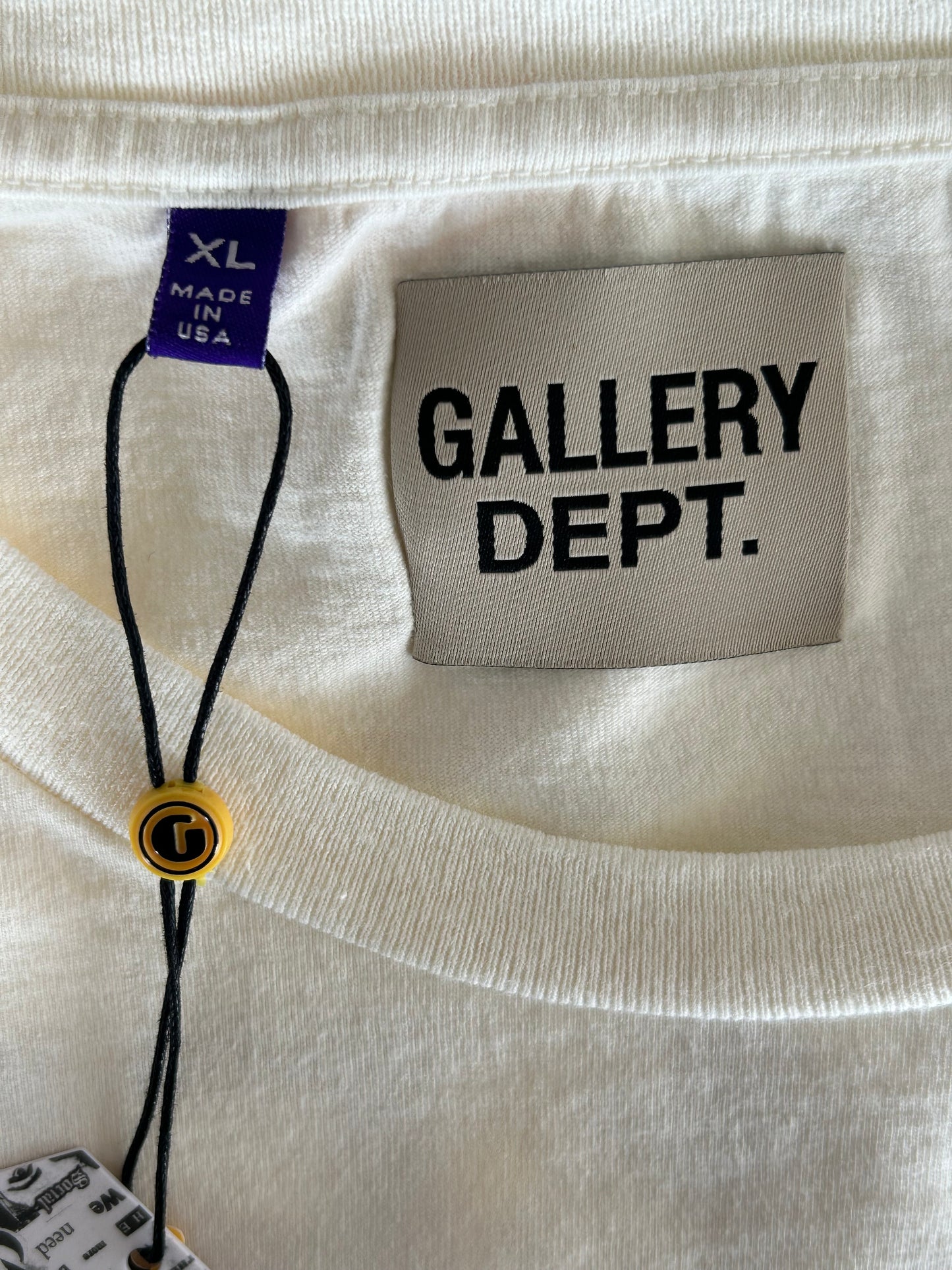 Gallery Dept Antique White Skeleton Beach Surf Glitter Logo T-Shirt