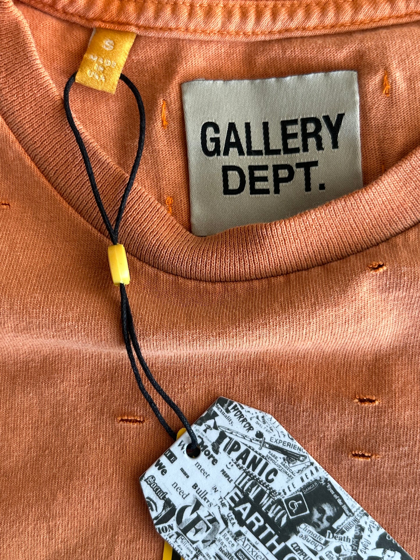 Gallery Dept Orange & Black Distressed Retouche French Logo T-Shirt