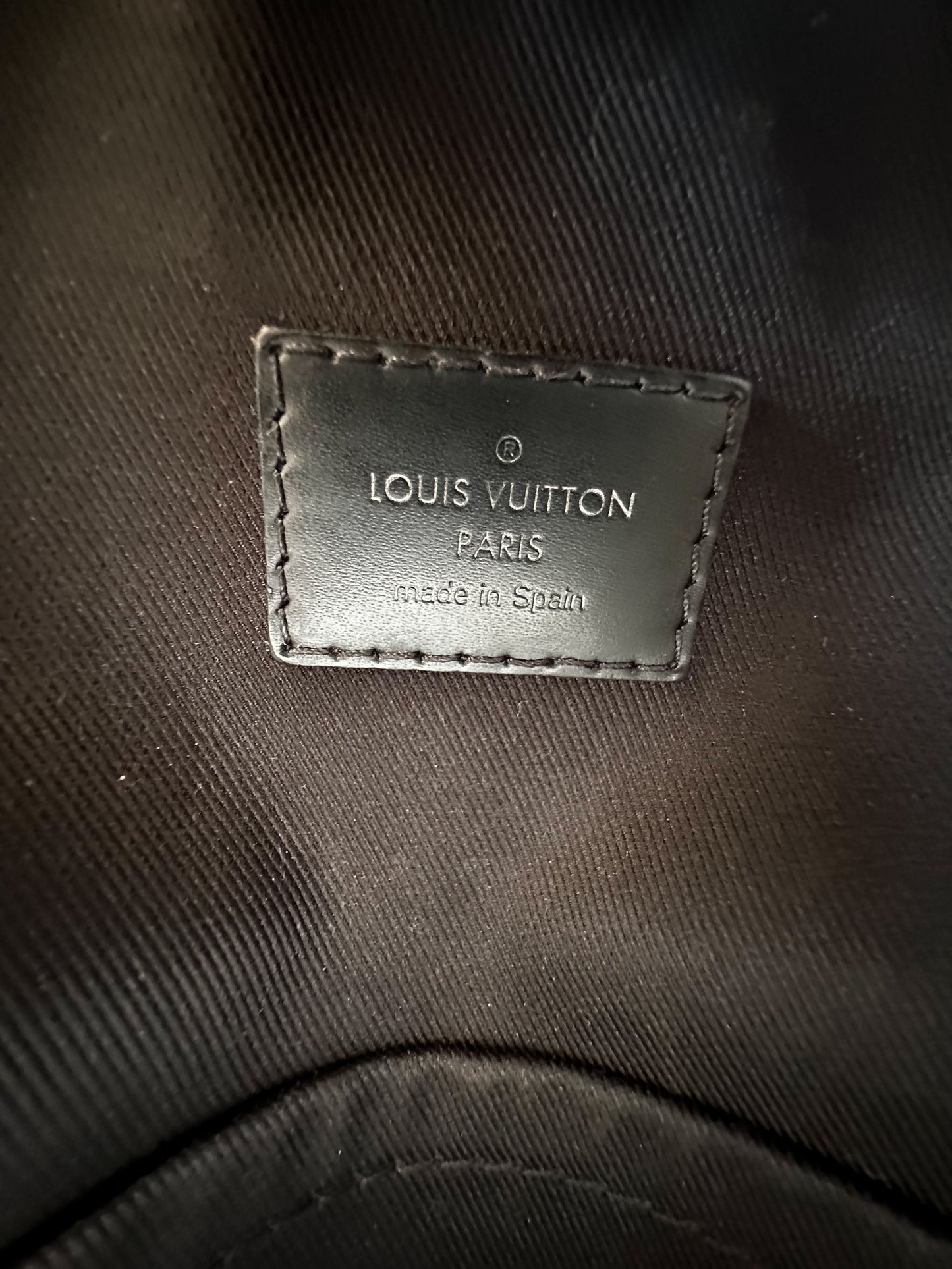 Louis Vuitton Damier Graphite Avenue Sling Bag