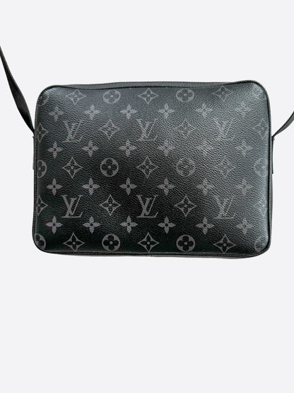 Louis Vuitton Eclipse Monogram Outdoor messenger Bag