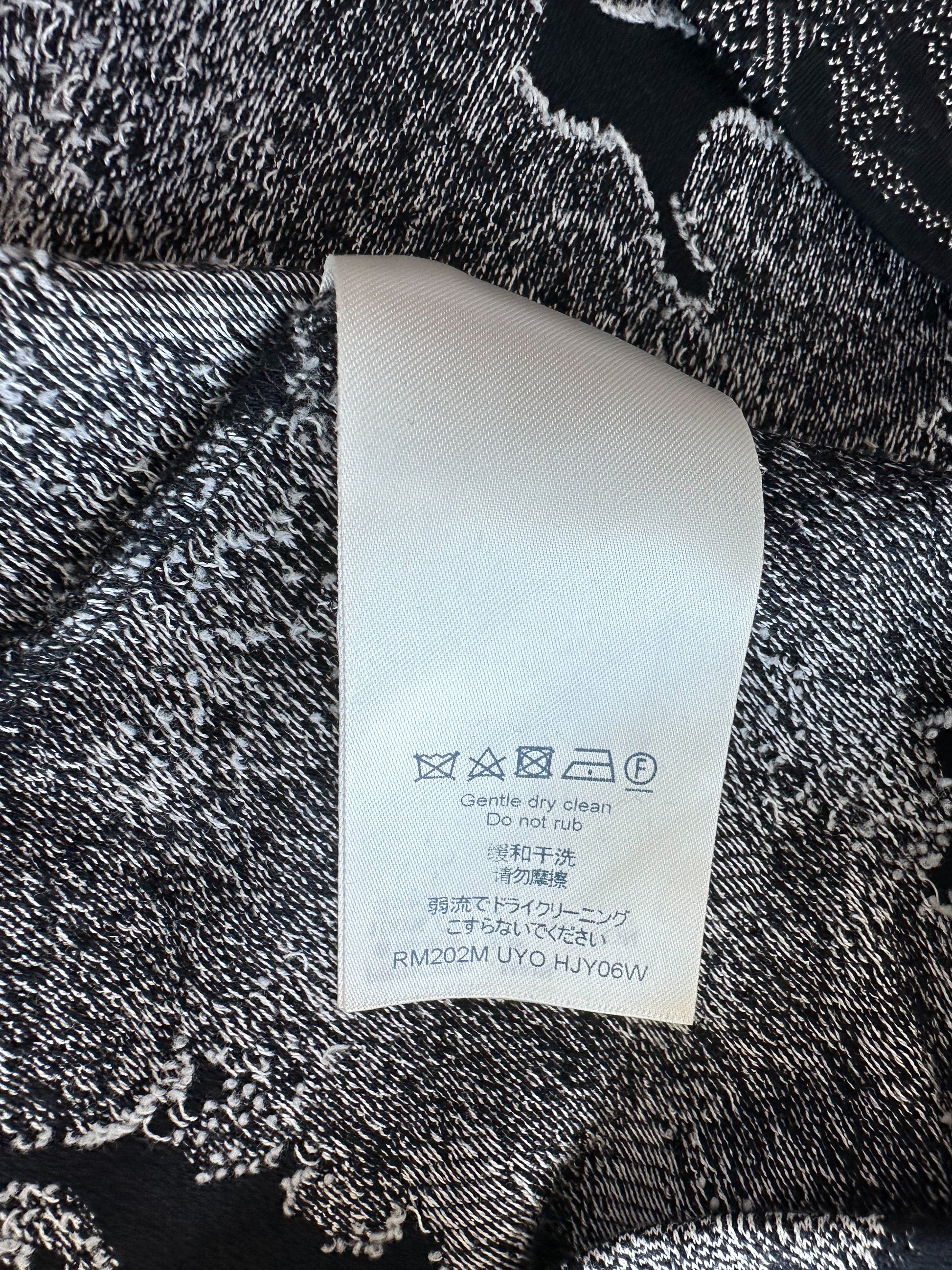Louis Vuitton hook and loop monogram short sleeve t shirt mens size L grey  metal