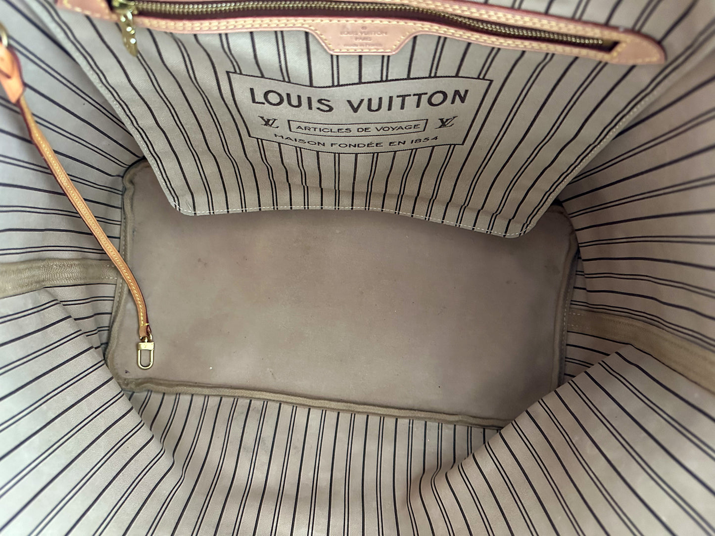 Louis Vuitton Brown Monogram Neverfull GM