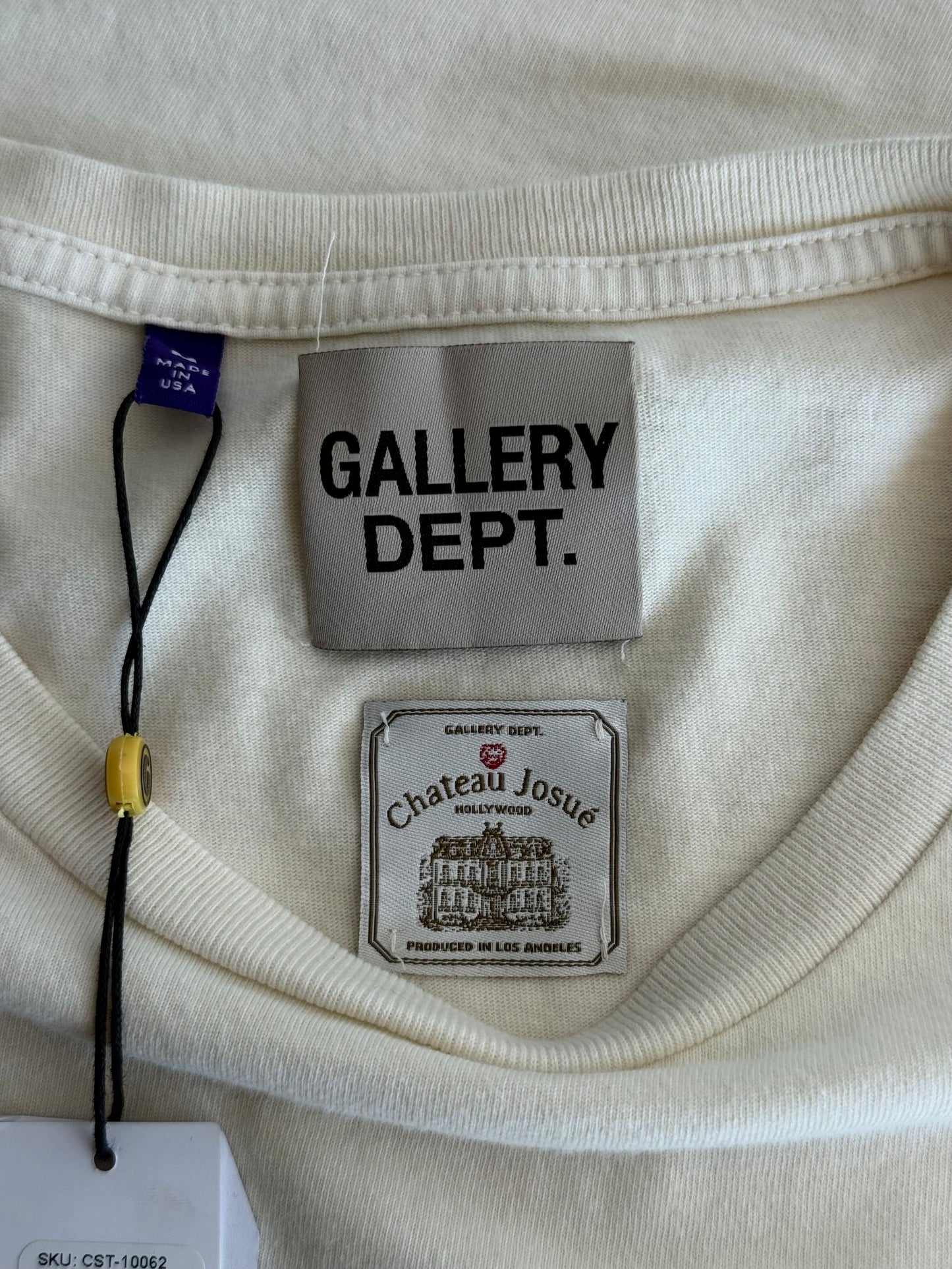 Gallery Dept Archival White Chateau Josue Script T-Shirt