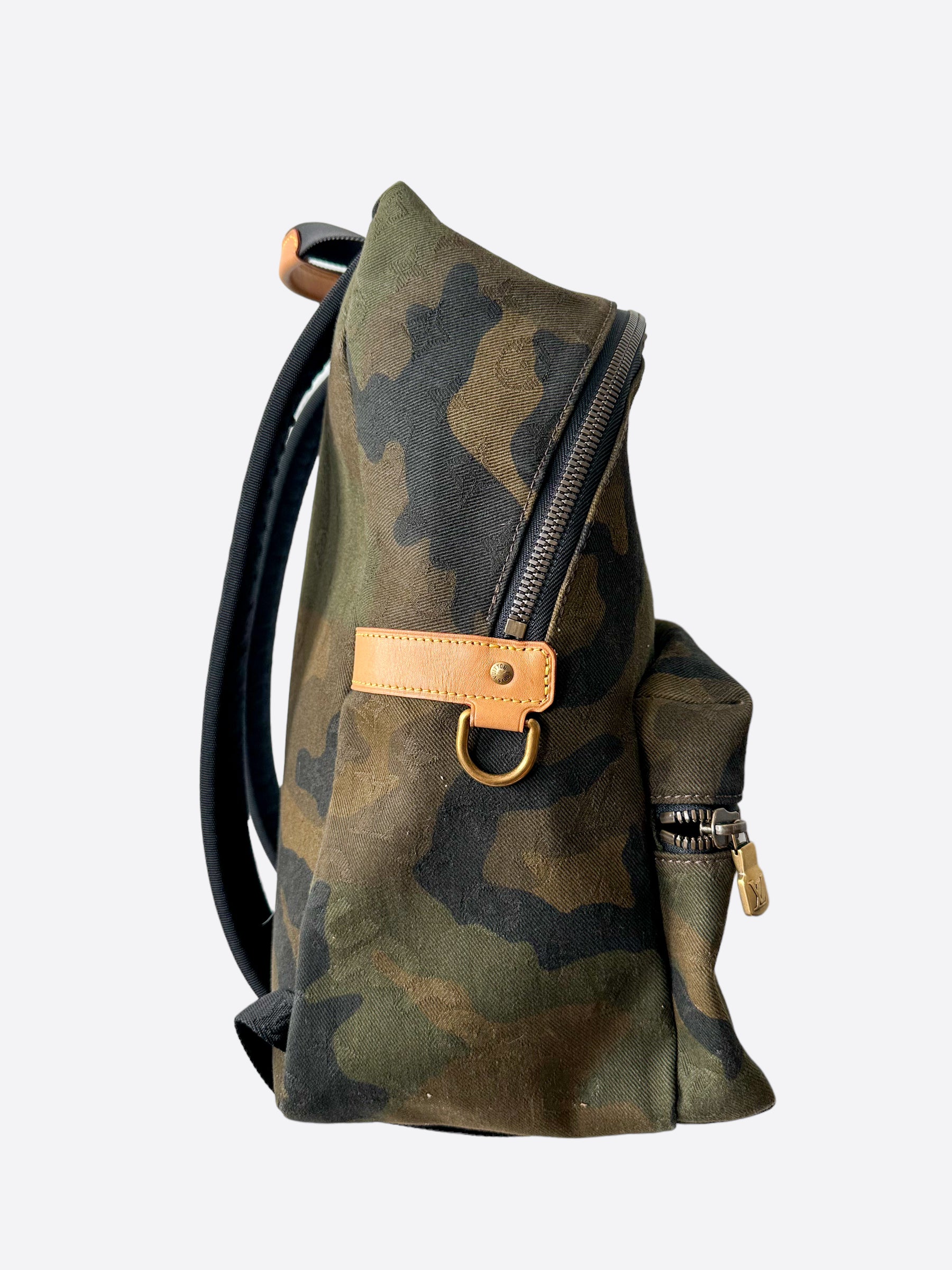 camouflage louis vuitton backpack Louis Vuitton Supreme Camo Monogram Apollo Backpack – Savonches