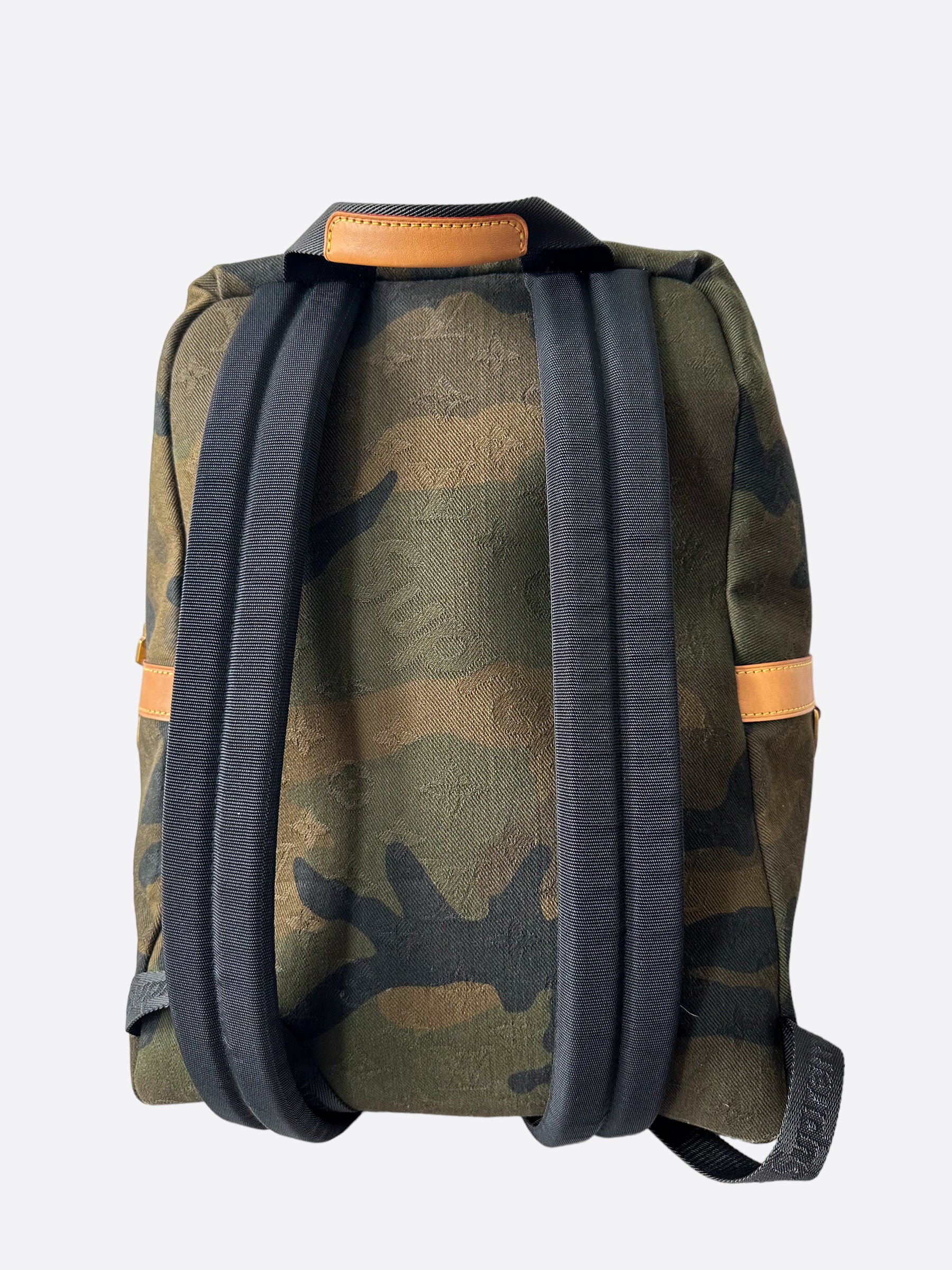 Louis Vuitton Supreme Camo Monogram Apollo Backpack – Savonches