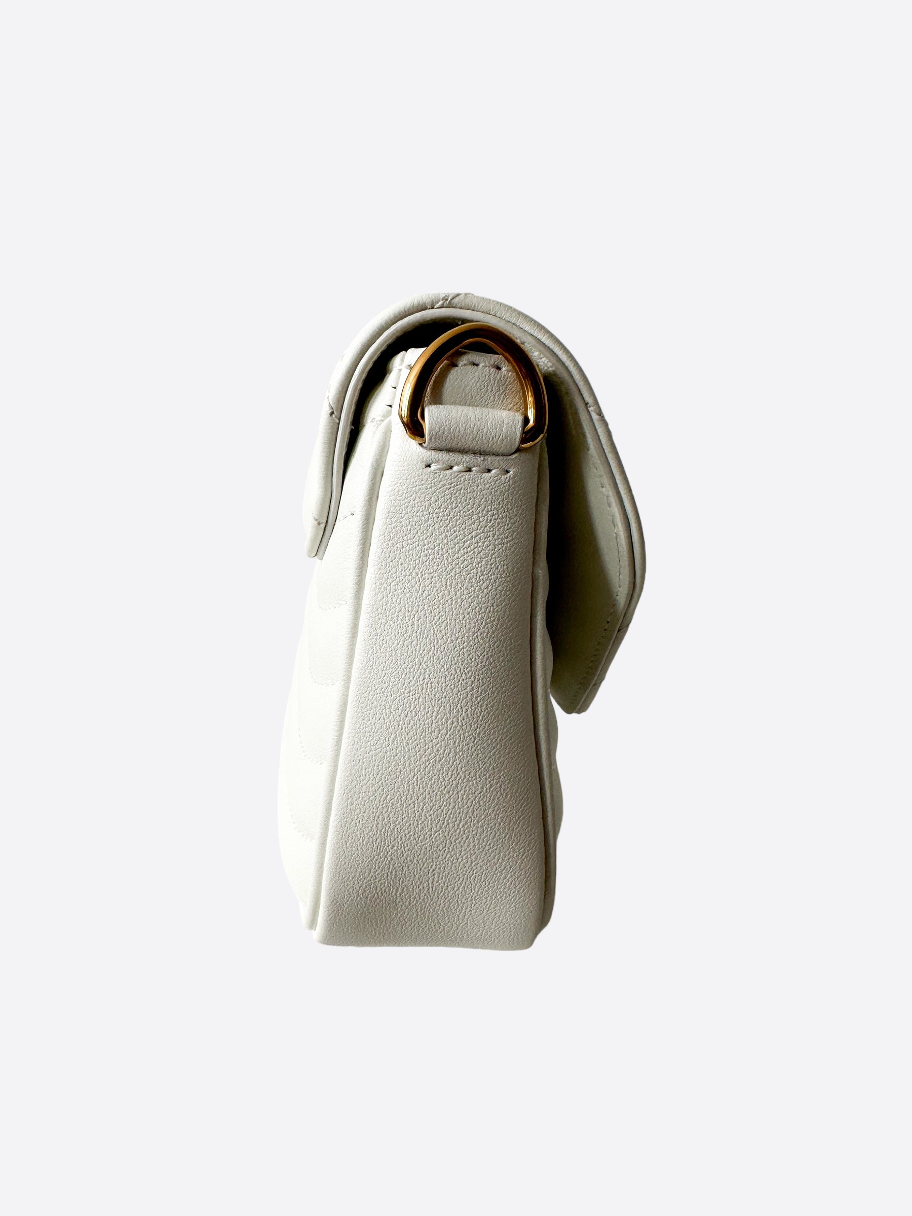 Louis Vuitton LV New Wave Multi Pochette Leather White 19x14x5cm