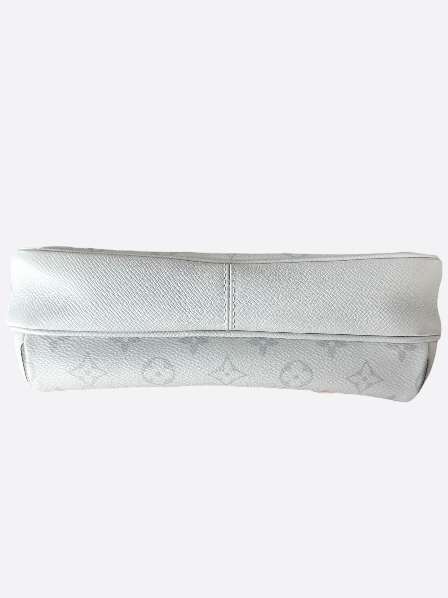 Louis Vuitton White Taigarama Monogram Outdoor Messenger Bag