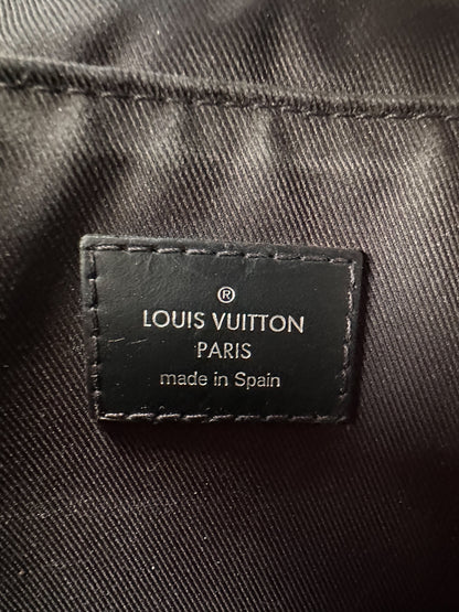 Louis Vuitton Monogram Eclipse District Messenger