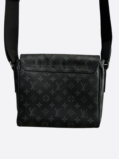 Louis Vuitton Monogram Eclipse District Messenger