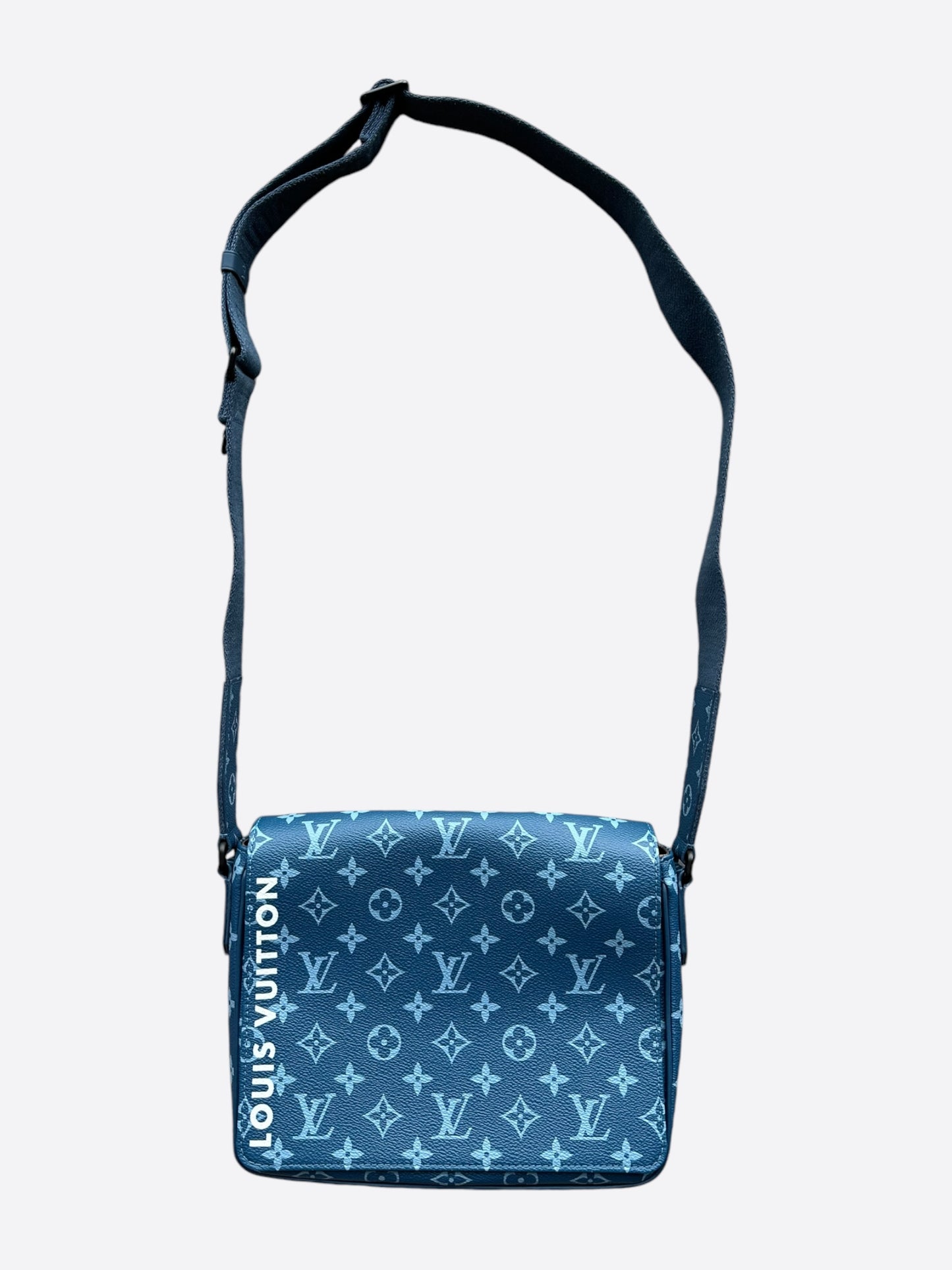 Louis Vuitton Blue Monogram District Messenger