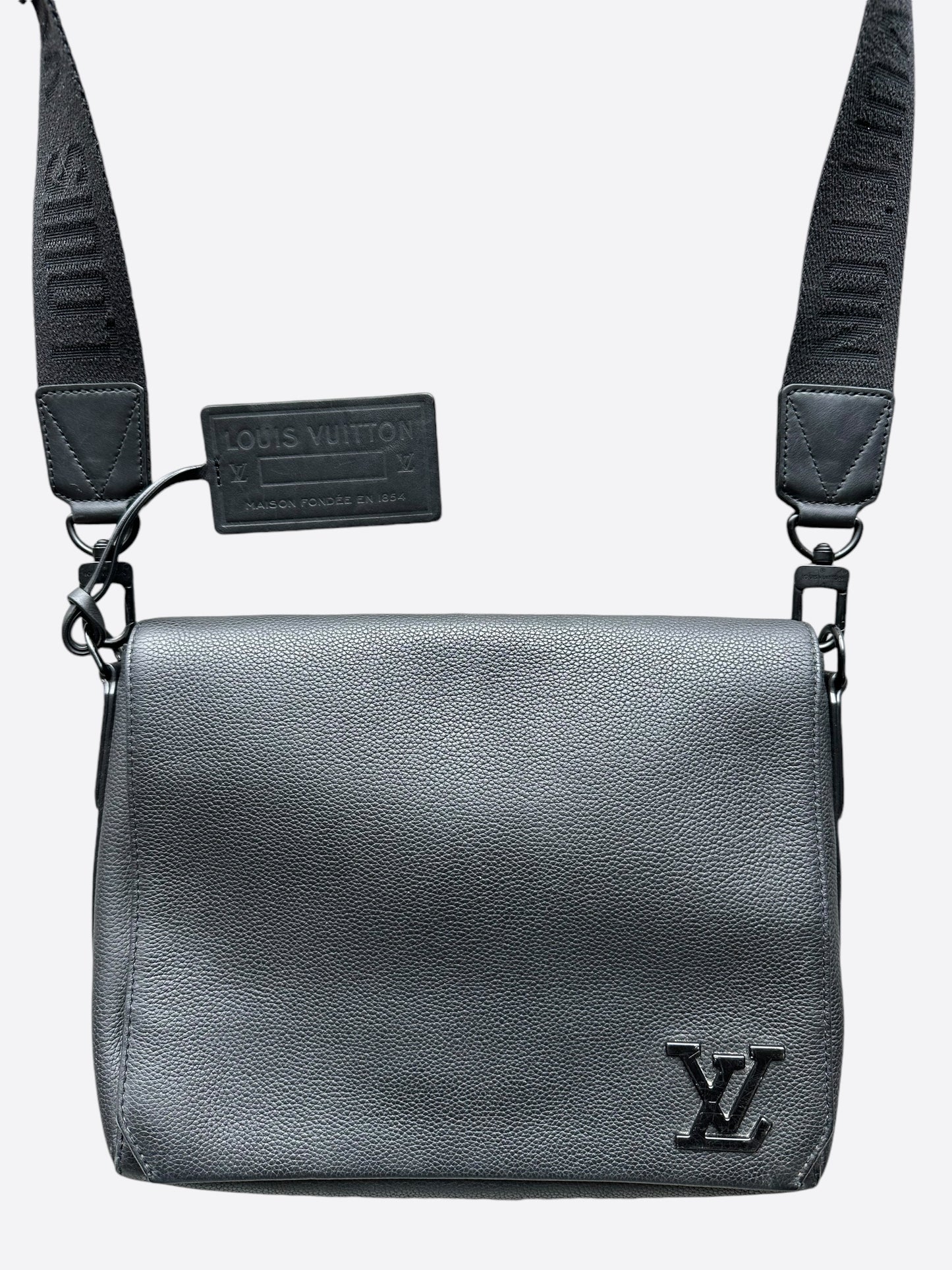 Louis Vuitton Black Aerogram Takeoff Messenger