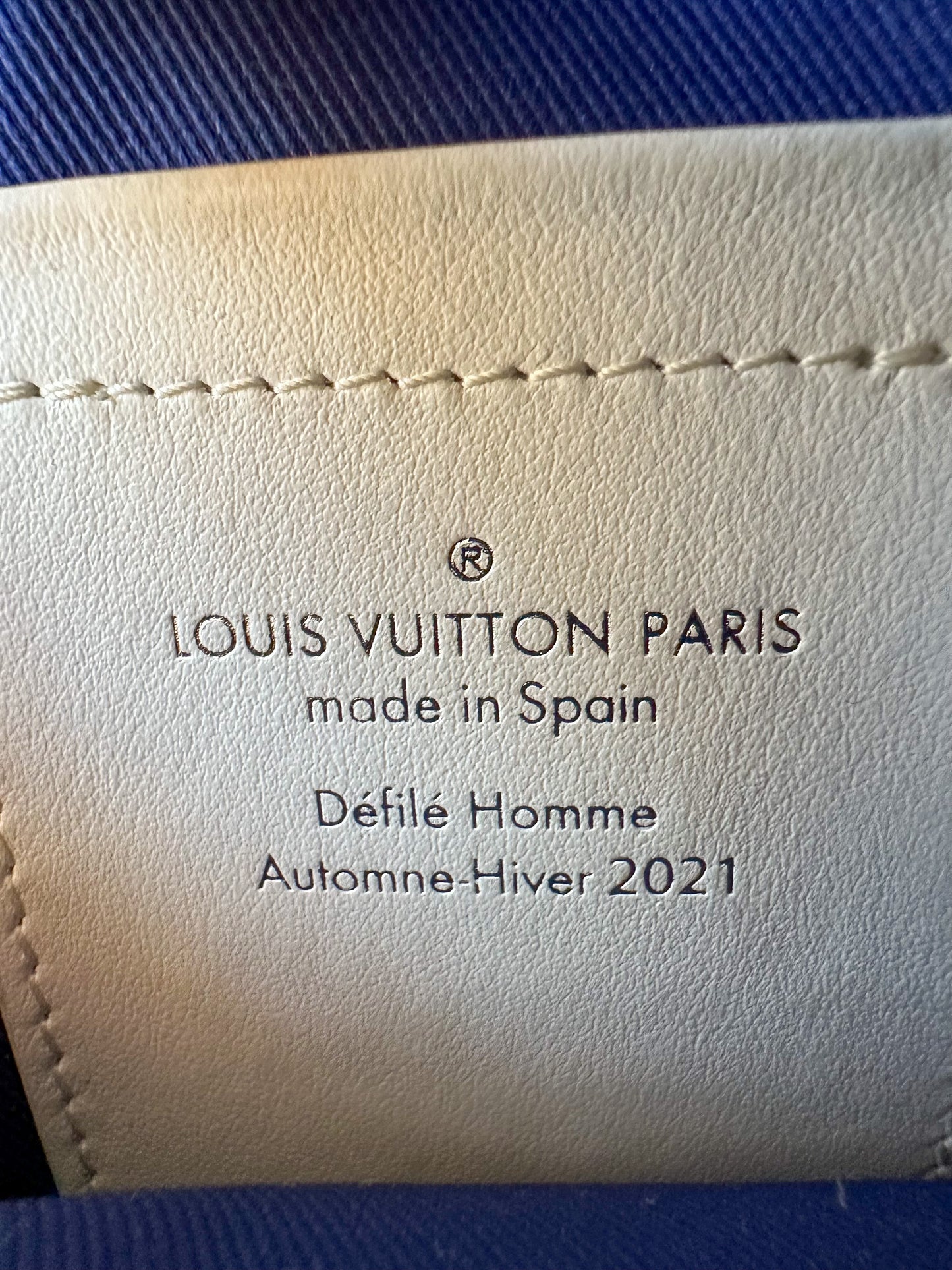 Louis Vuitton Blue & White Everyday Logo Danube