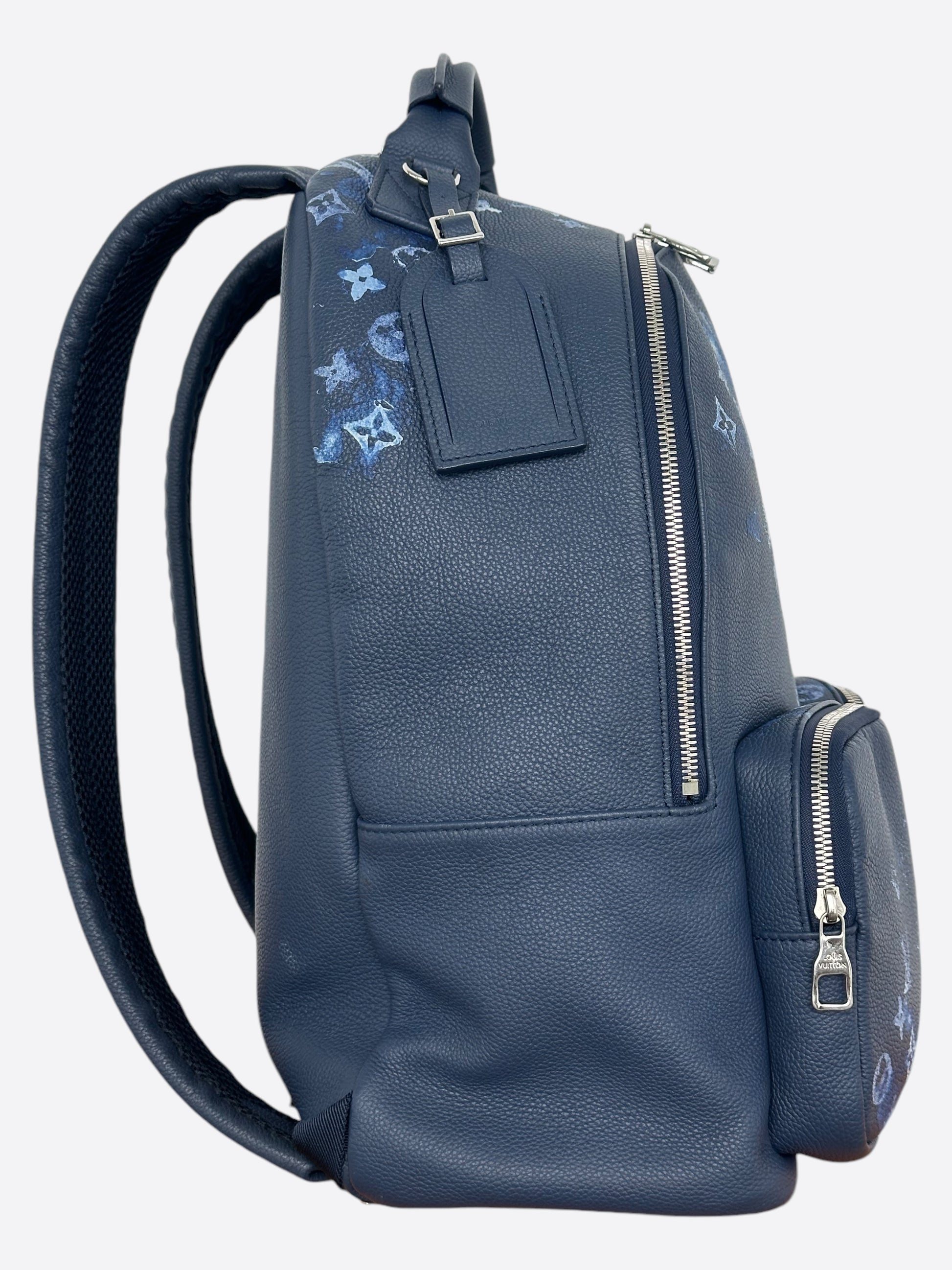 louis vuitton backpack navy blue Denim (Pre-Owned) One Size / Navy wear bag has a sporty LOUIS VUITTON Christopher Backpack Denim