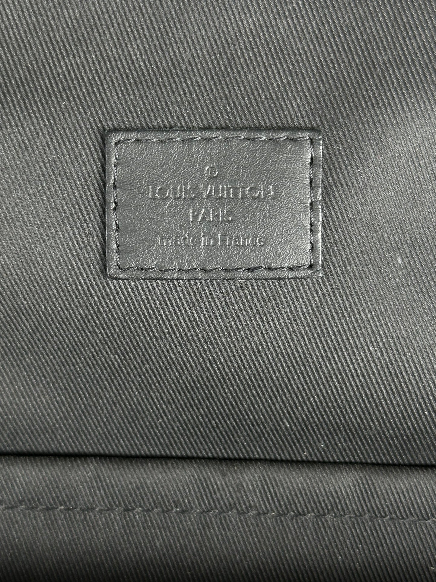 Louis Vuitton Damier Graphite Infini Avenue Sling