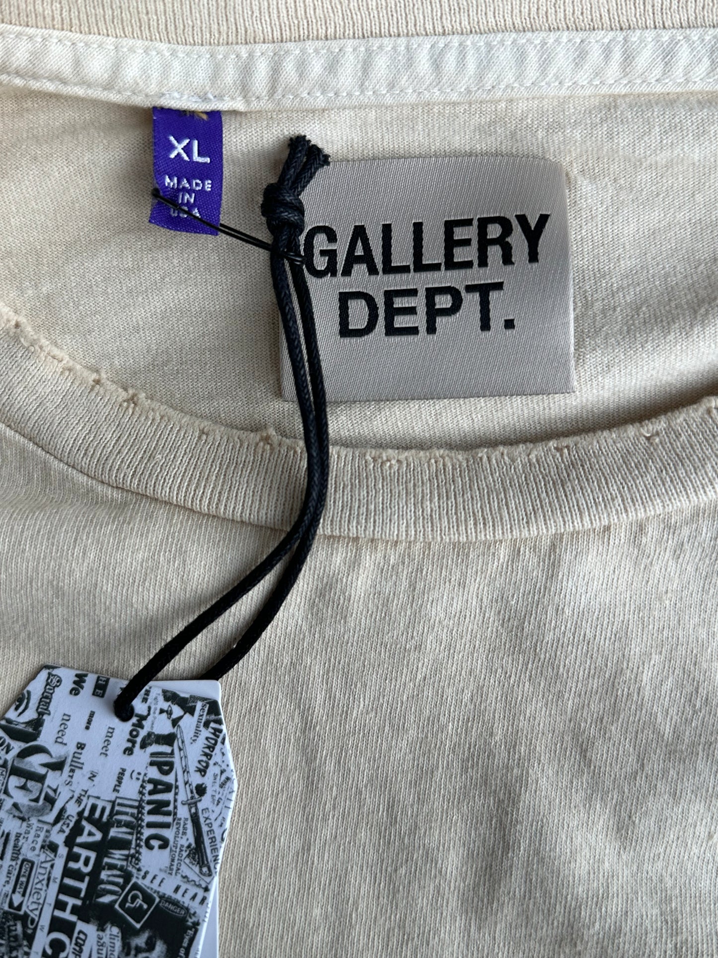 Gallery Dept Antique White & Black Boring Logo T-Shirt