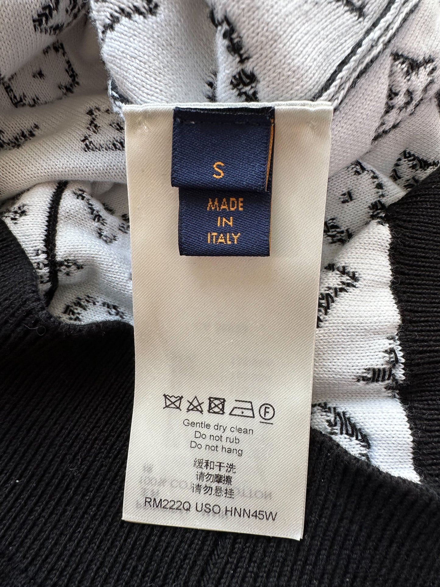 Louis Vuitton Black Monogram Gradient Hoodie – Savonches