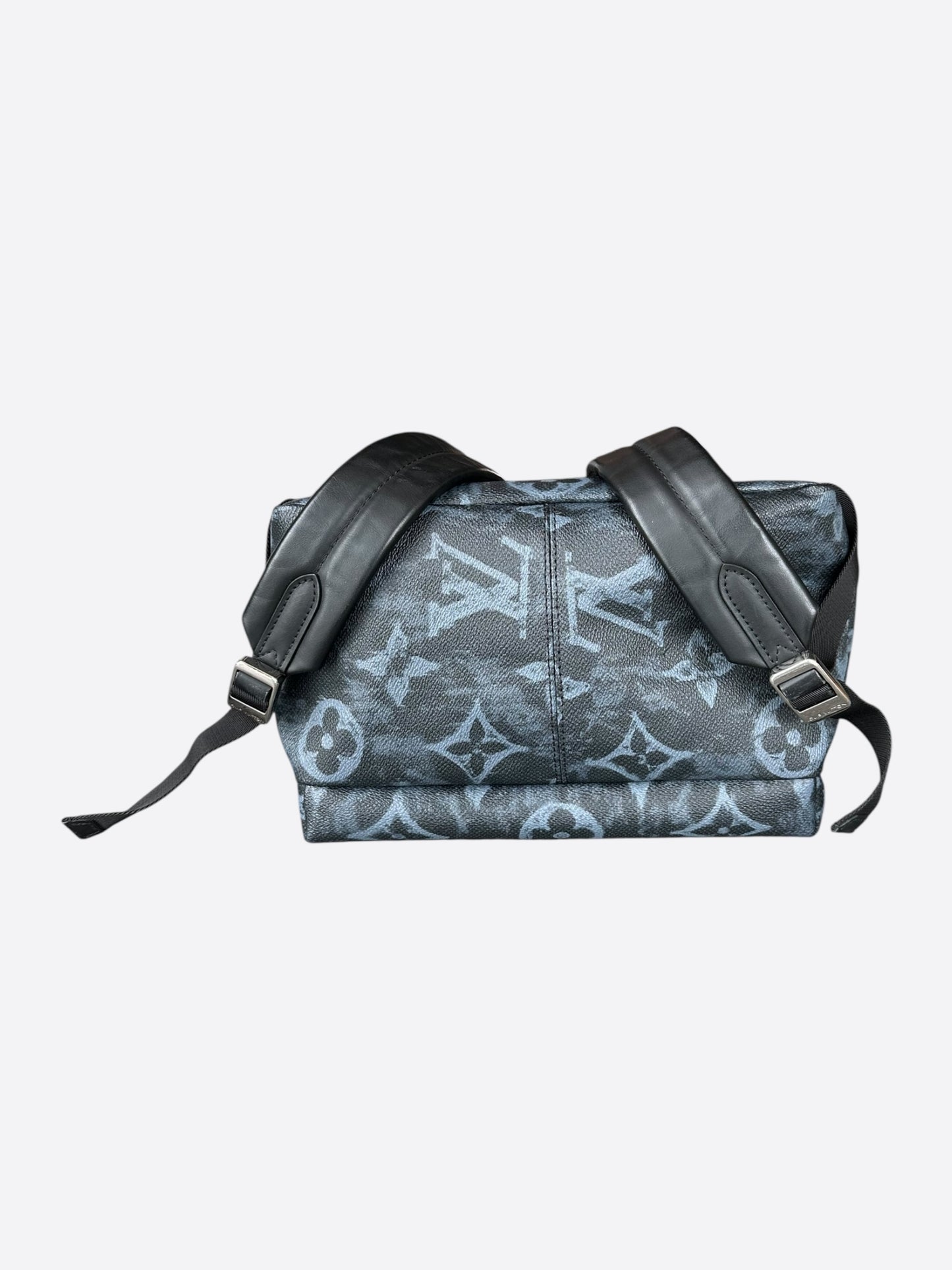Louis Vuitton Navy Pastel Monogram Discovery Backpack