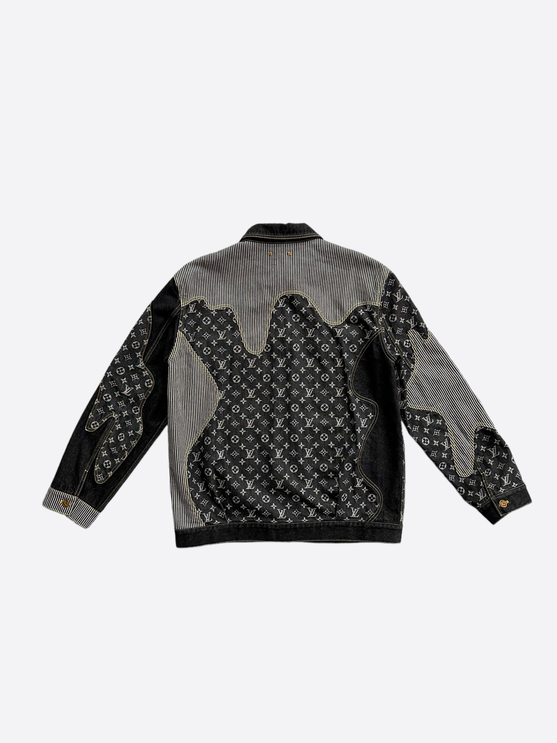 Louis Vuitton Monogram Printed Denim Jacket BLACK. Size 48