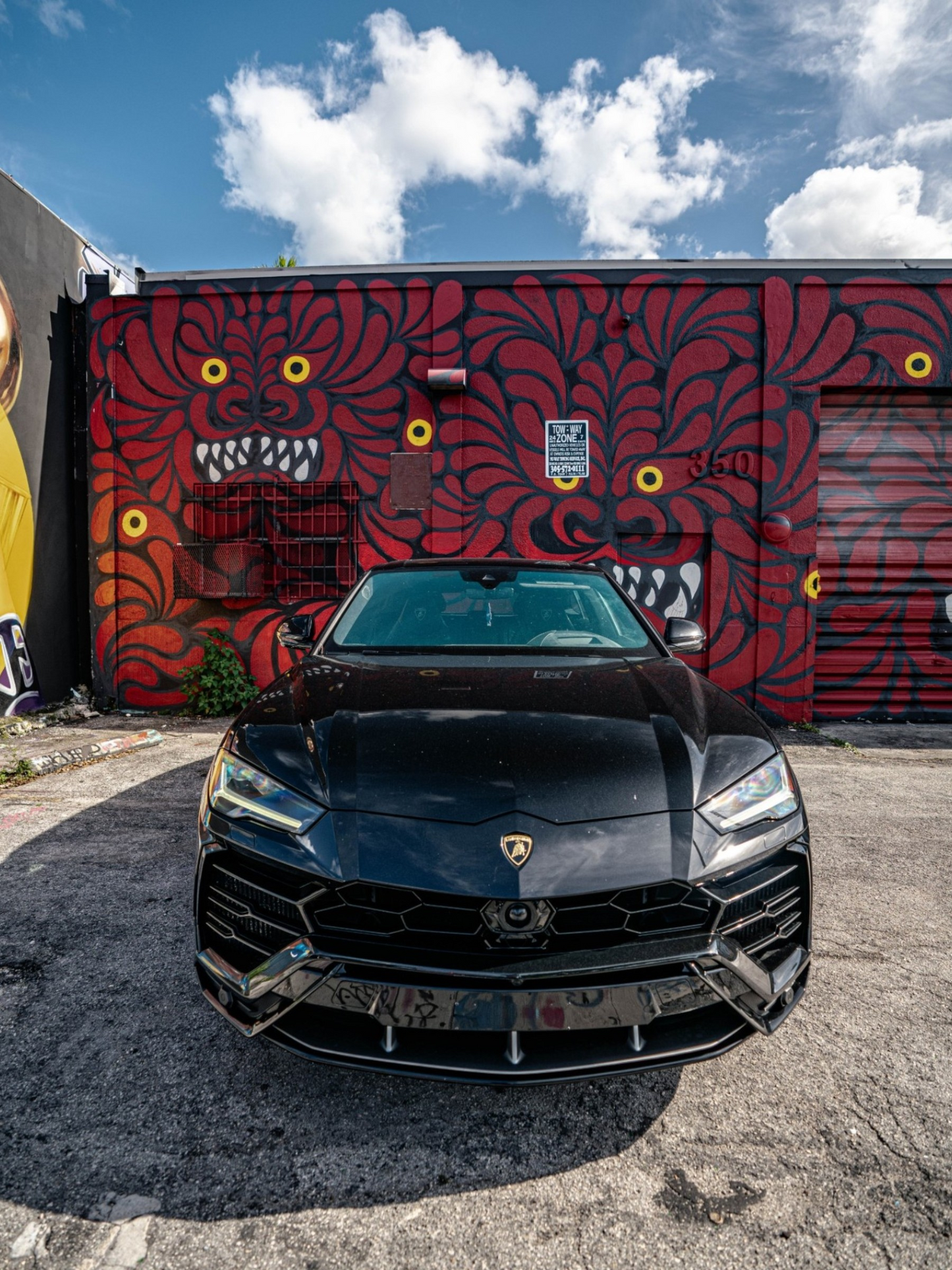 Lamborghini 2021 Jet Black Urus