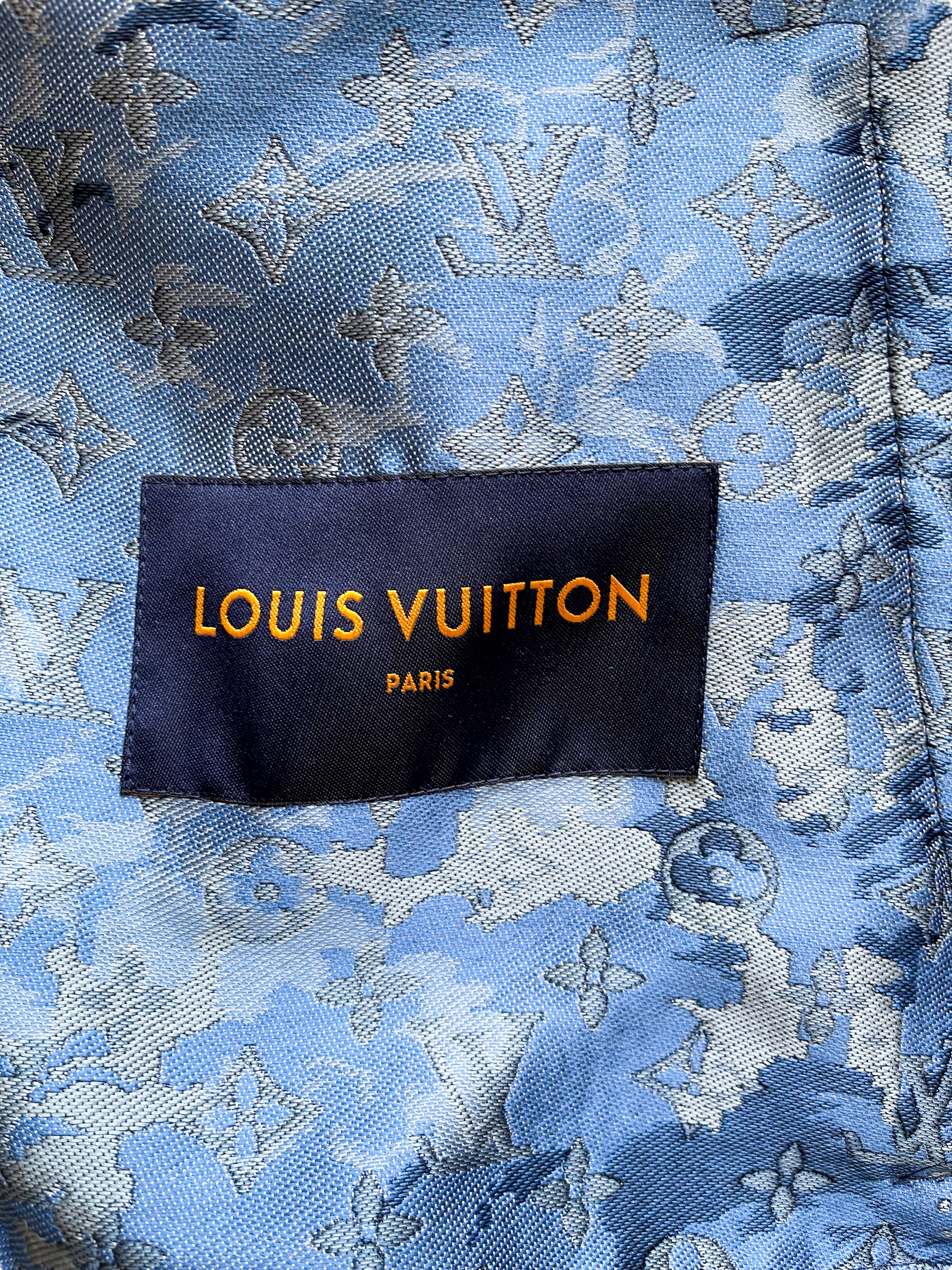Louis Vuitton Tapestry Monogram Windbreaker – Savonches Louis Vuitton Tapestry Monogram Windbreaker – Savonches