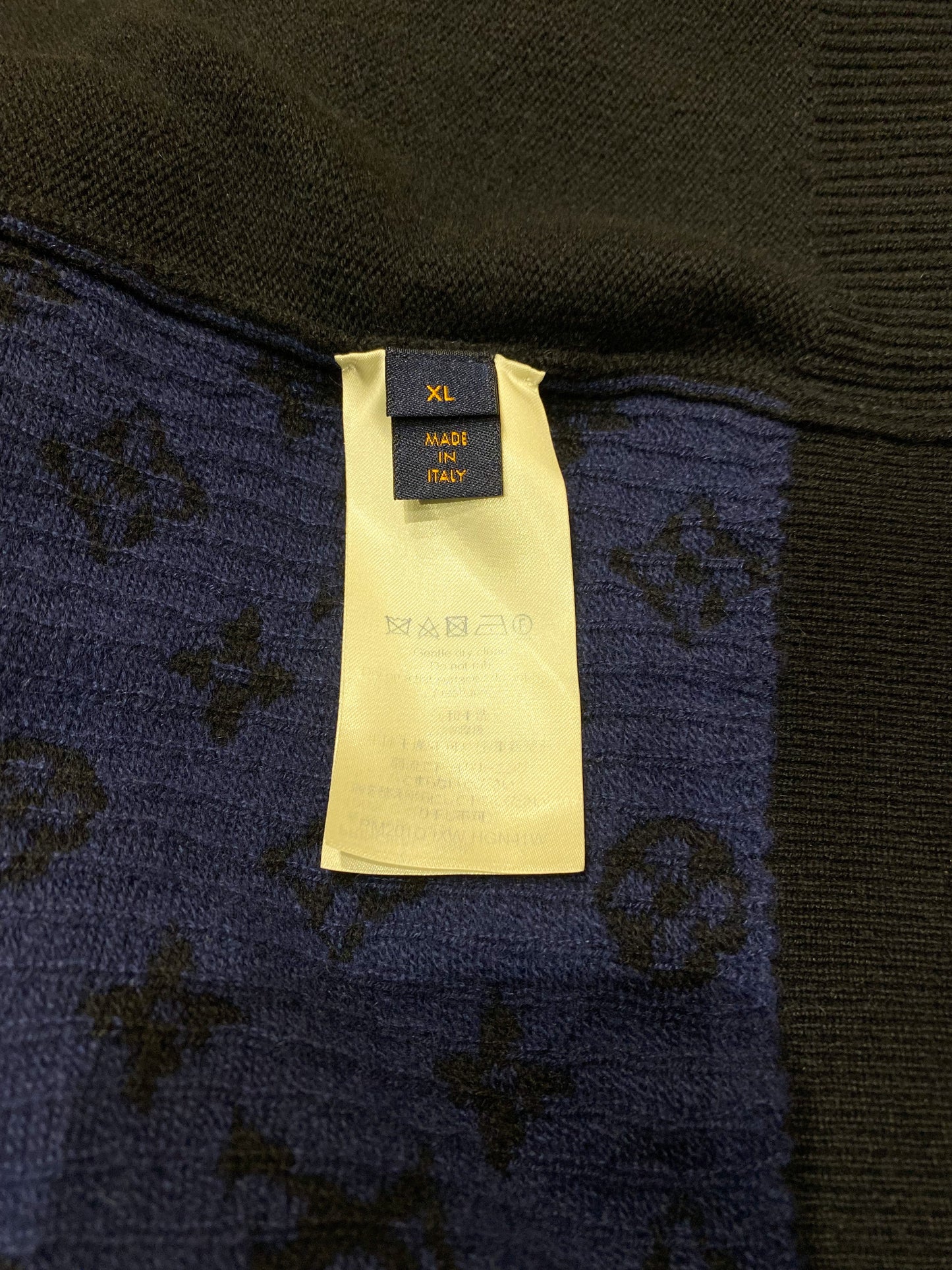 Cashmere jumper Louis Vuitton Blue size M International in Cashmere -  33257672