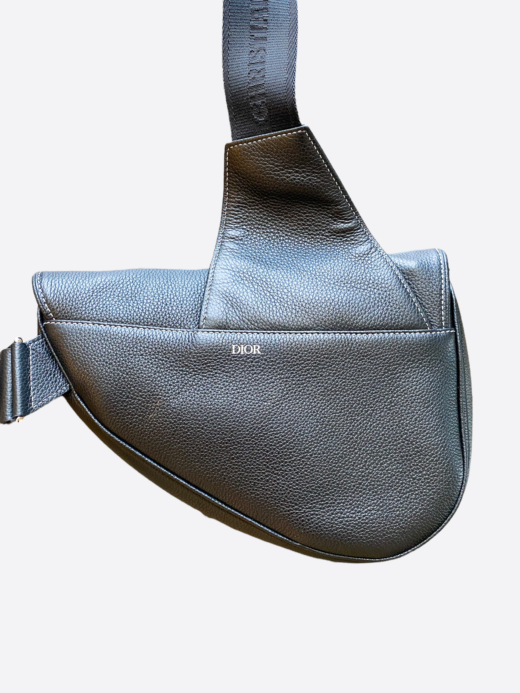 Dior Stussy Black Bee Logo Saddle Bag – Savonches Dior Stussy Black Bee Logo Saddle Bag – Savonches