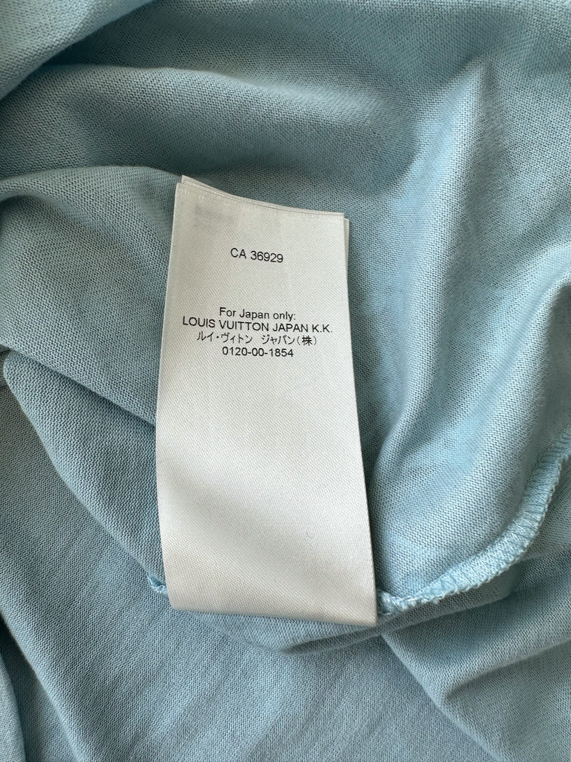 Louis Vuitton Blue Embossed Logo T-Shirt – Savonches