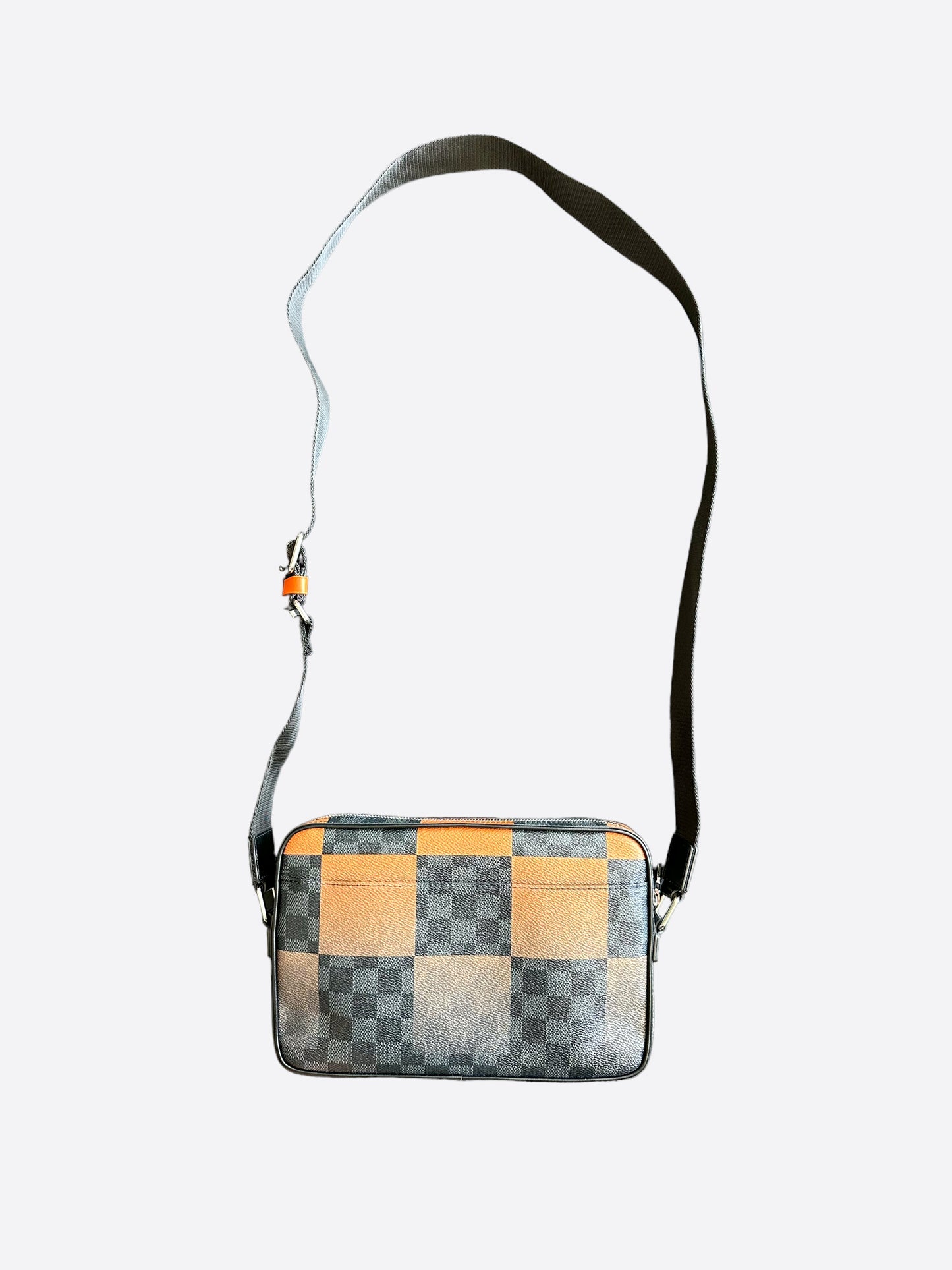 Louis Vuitton Alpha Messenger in Orange Print Damier Graphite Canvas Cloth  ref.898065 - Joli Closet